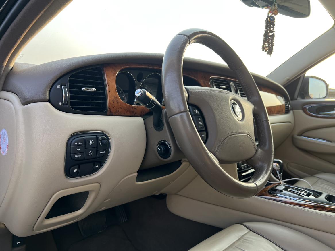 Jaguar XJ 2007 thumb 12