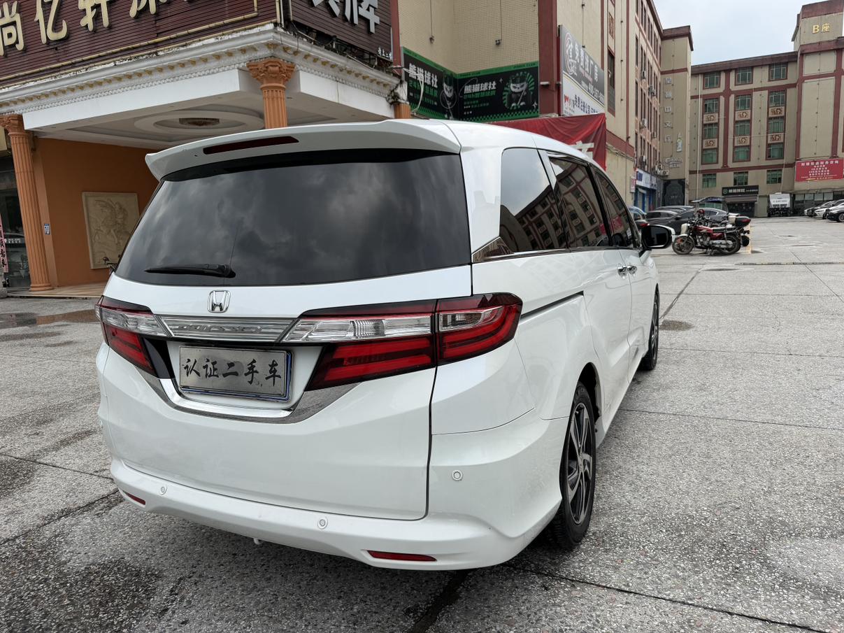 Honda Odyssey 2017 thumb 5