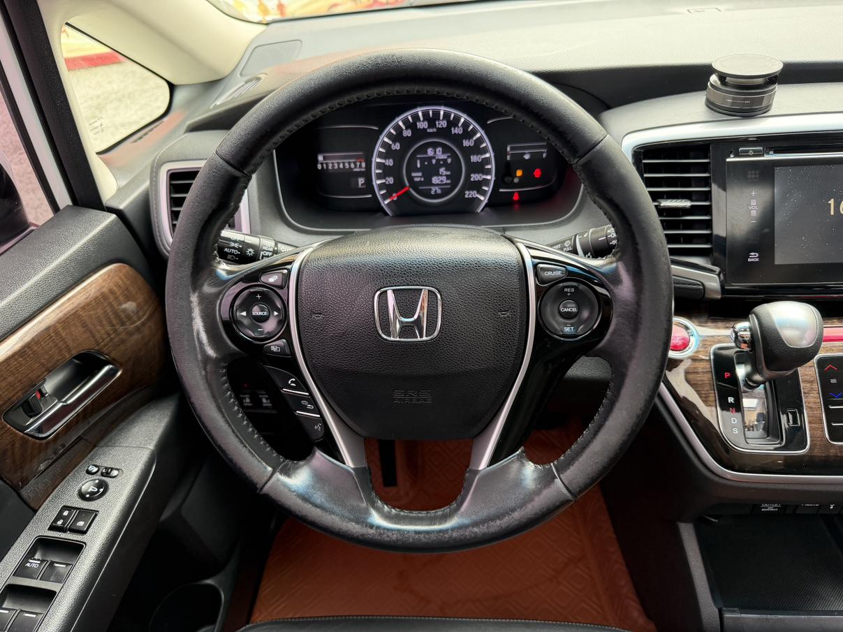 Honda Odyssey 2017 thumb 11