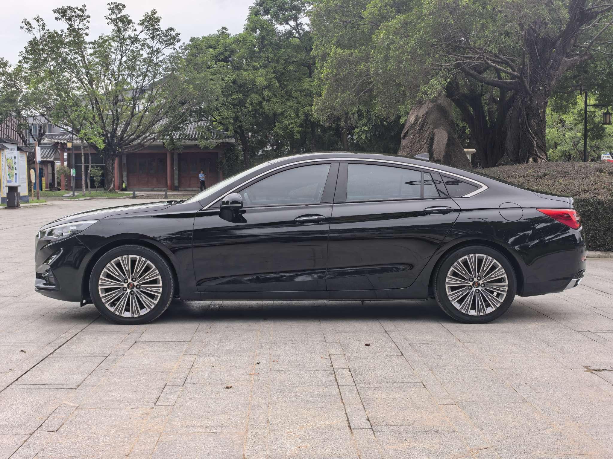 Hongqi H5 2022 thumb 2