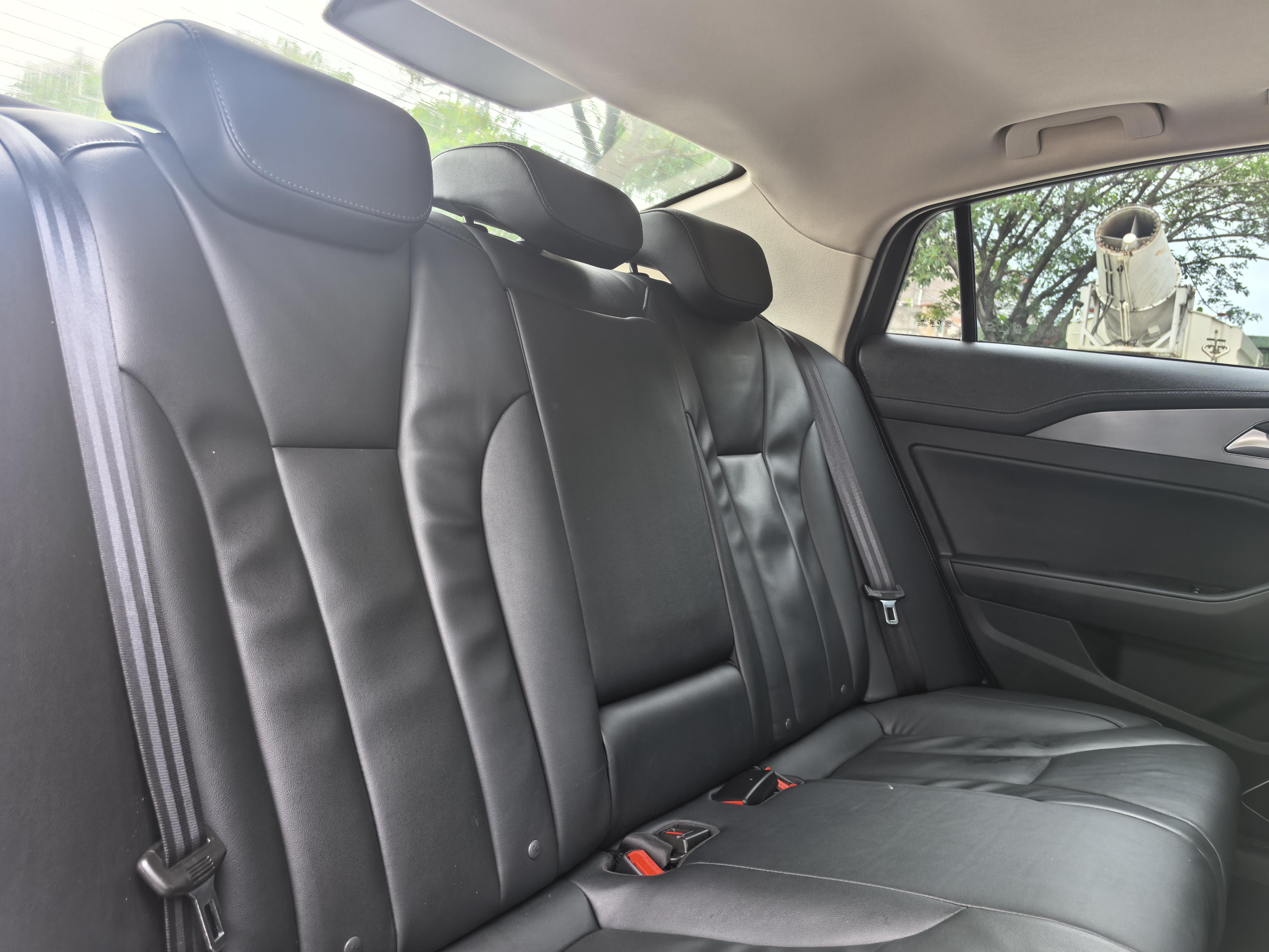 Hongqi H5 2022 thumb 7