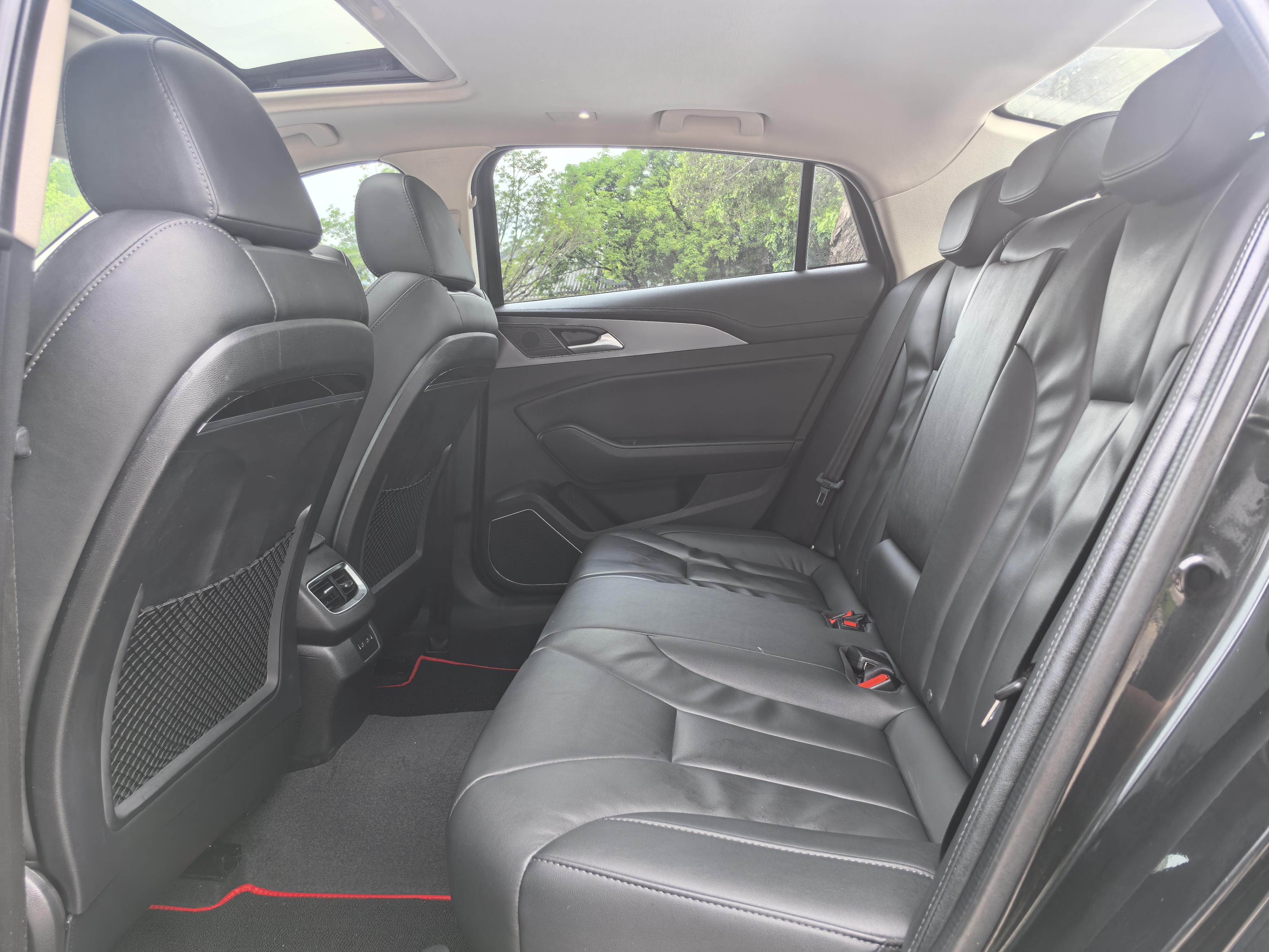 Hongqi H5 2022 thumb 12