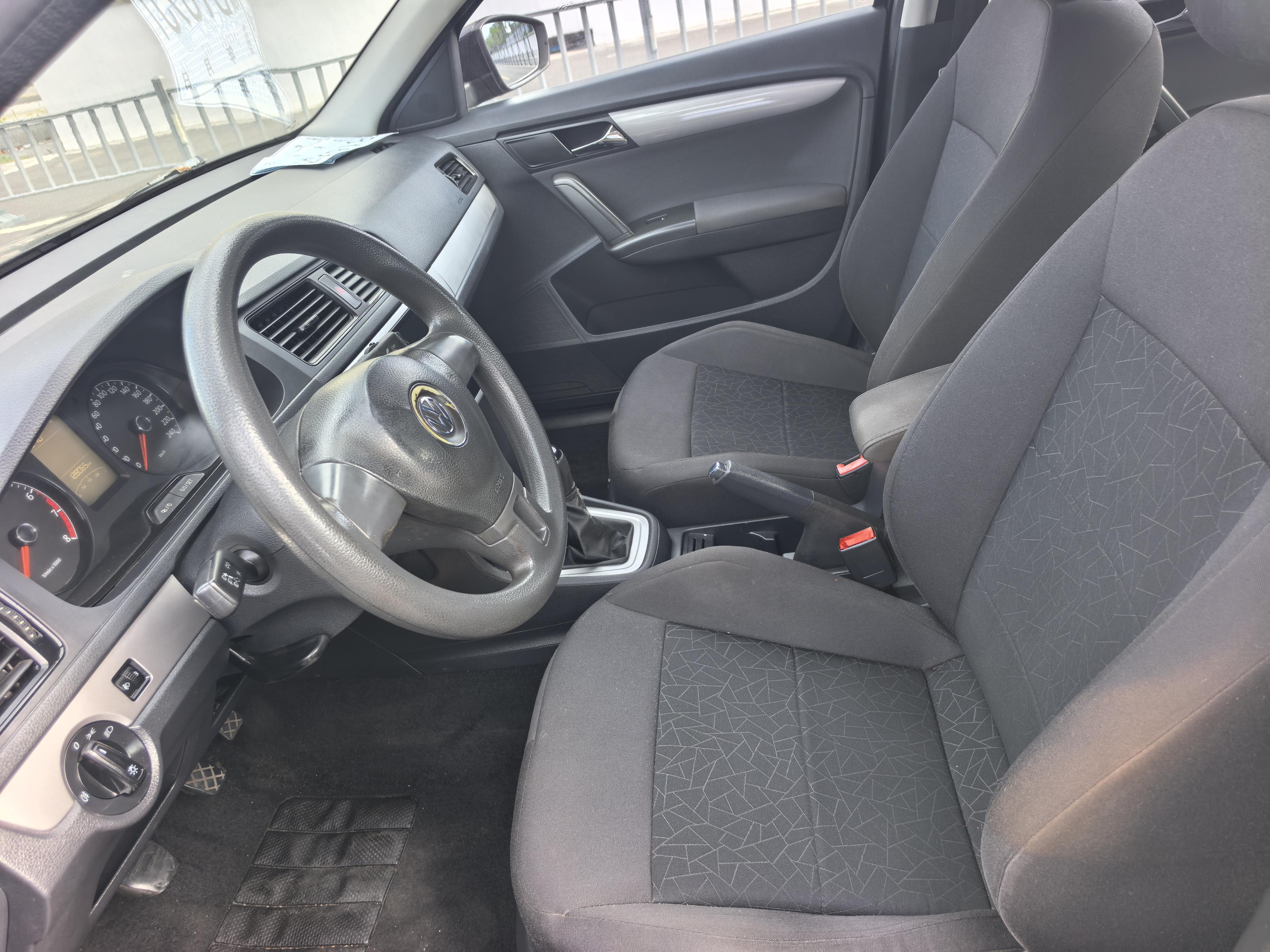 Volkswagen Lavida XR 2013 thumb 8