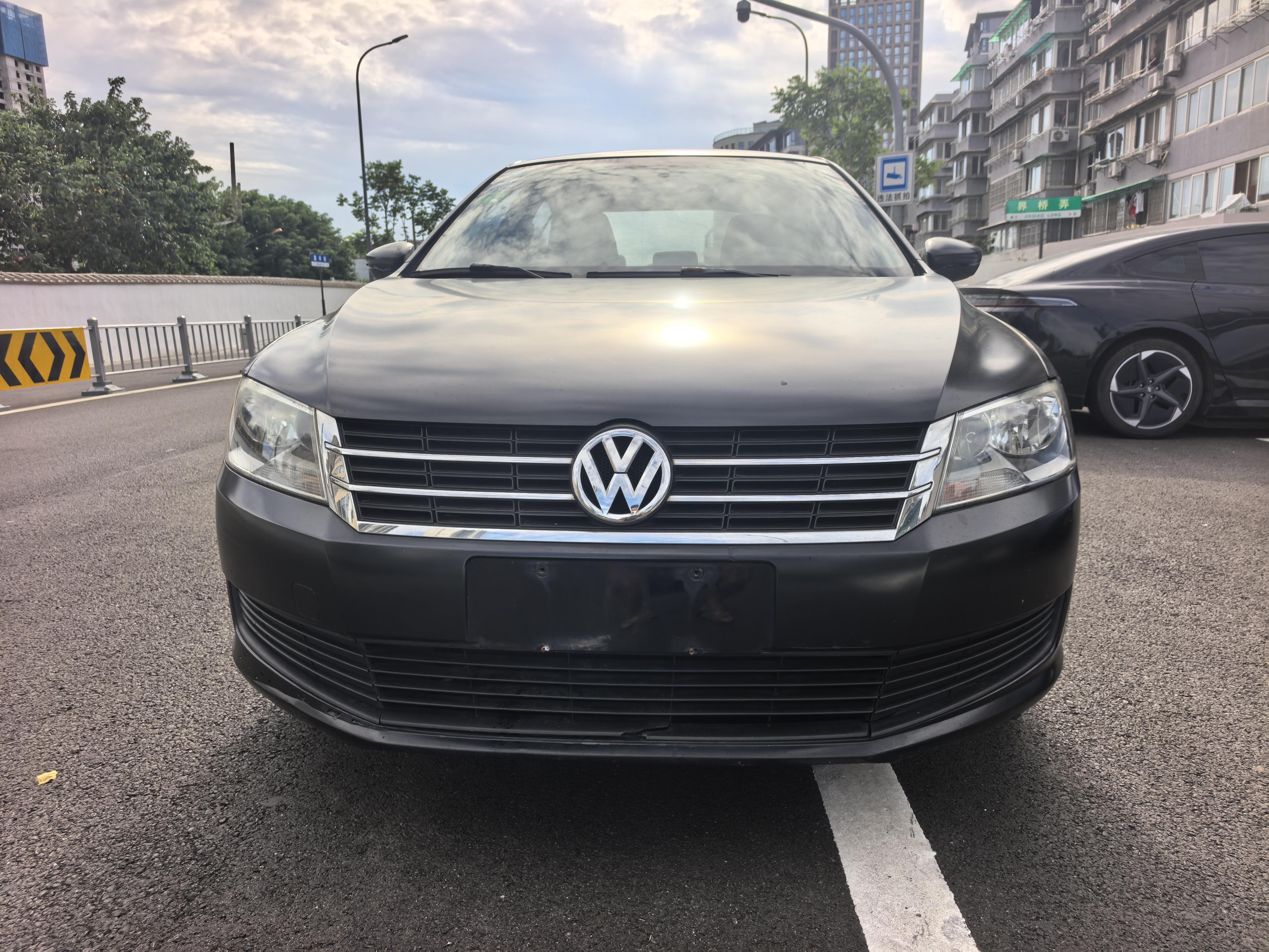 Volkswagen Lavida XR 2013 thumb 11