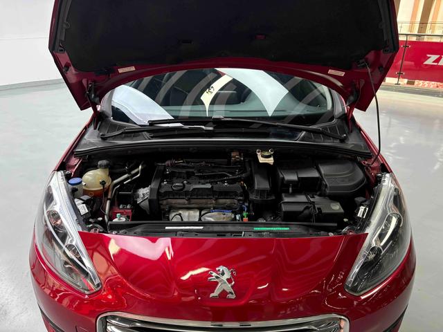 Peugeot 308 2014 thumb 8