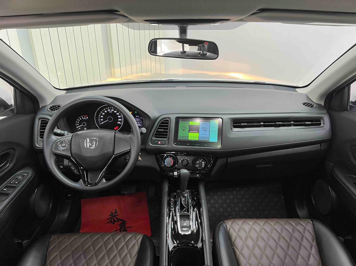 Honda Vezel 2022 thumb 10