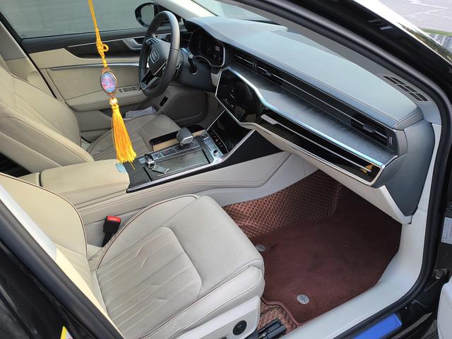 Audi A6 2021 thumb 9