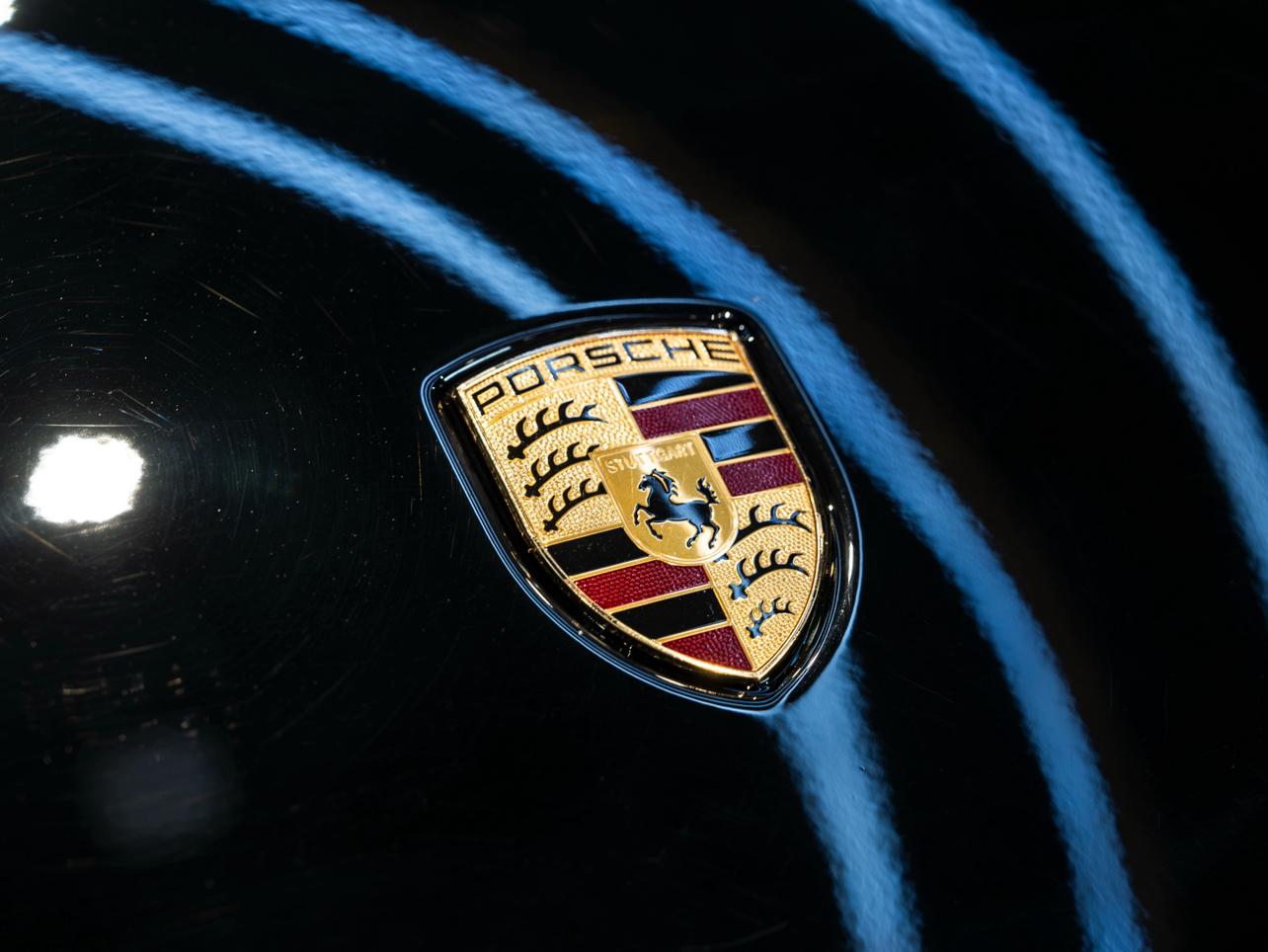 Porsche 911 2020 thumb 7