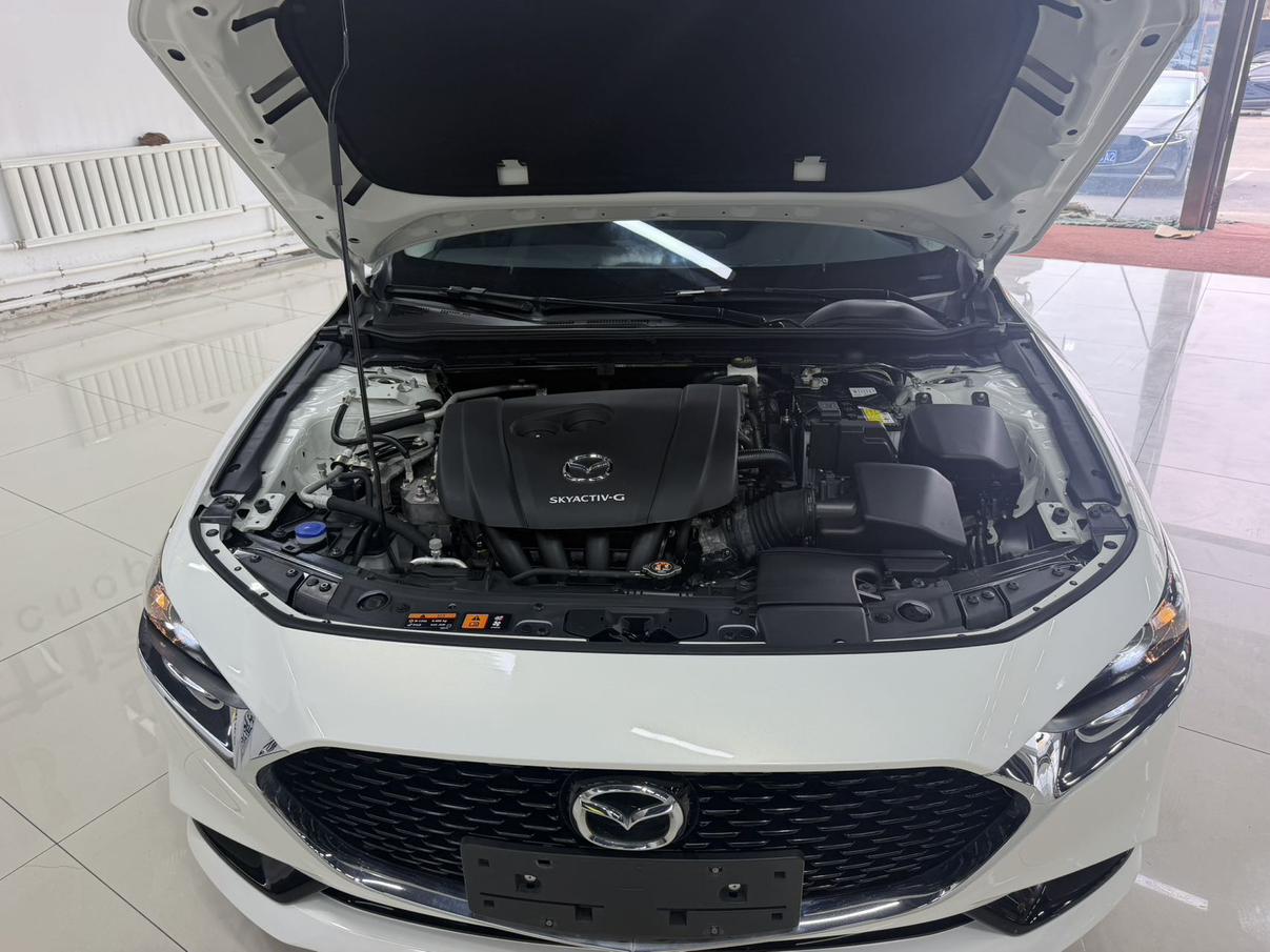 Mazda 3 2021 thumb 6