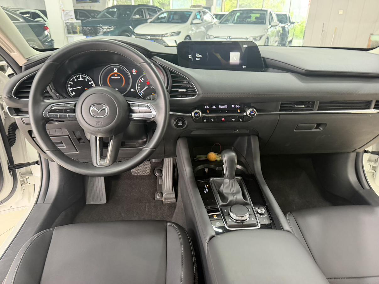 Mazda 3 2021 thumb 12