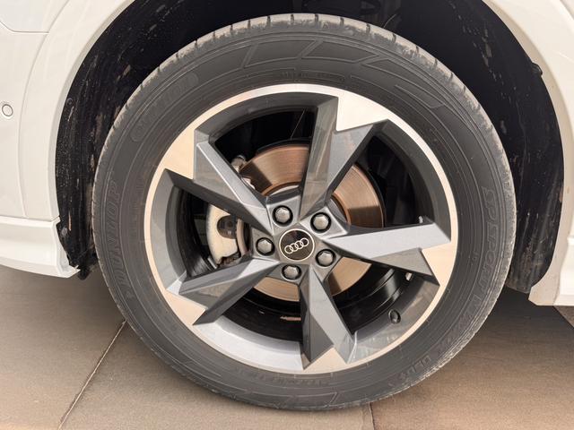 Audi Q3 2023 thumb 5