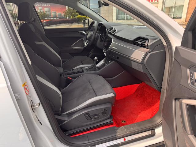 Audi Q3 2023 thumb 6