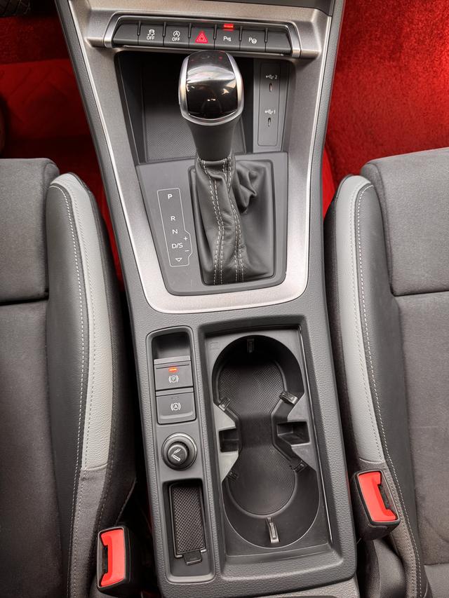 Audi Q3 2023 thumb 10