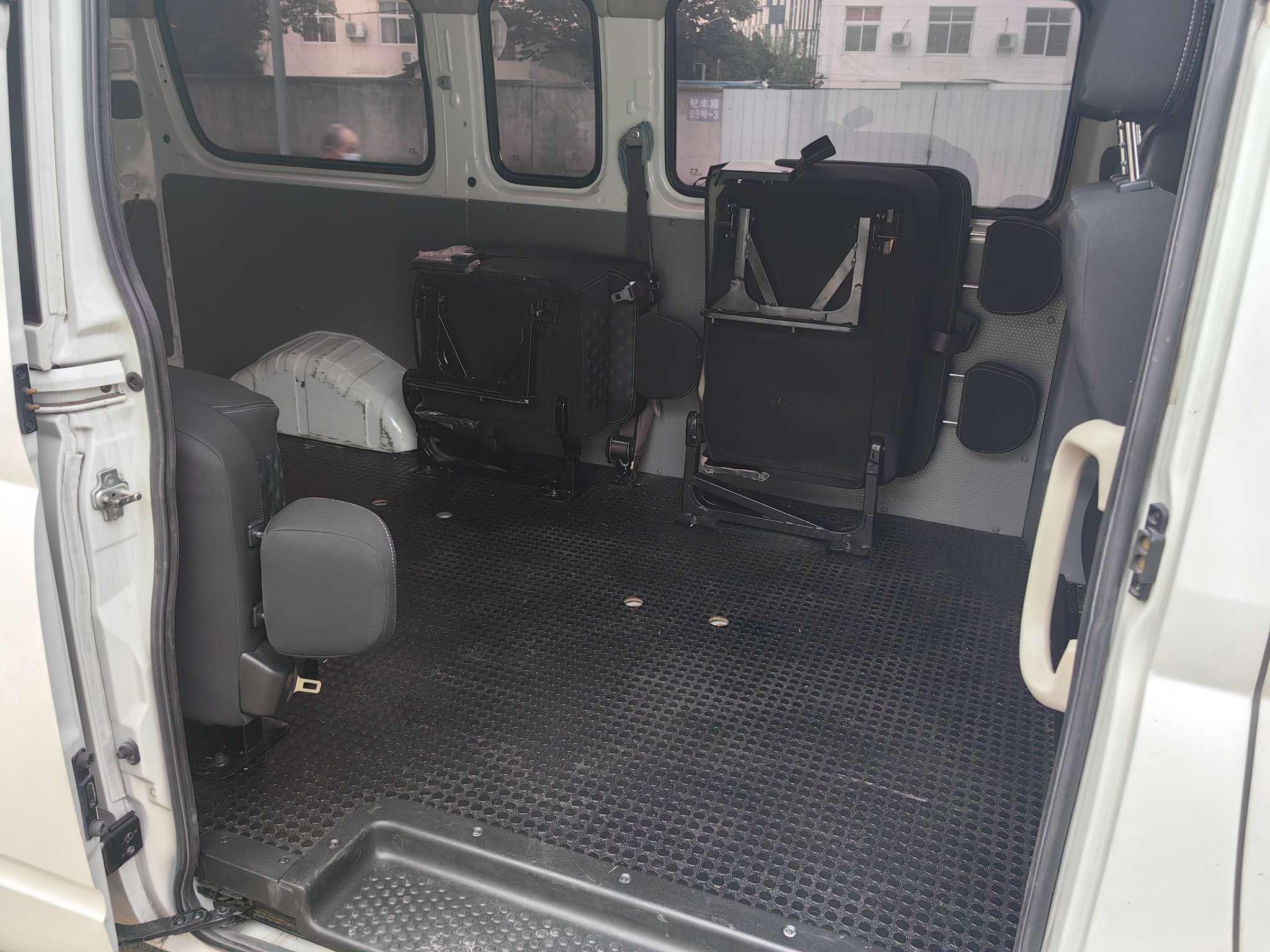 Maxus V80 2023 thumb 9