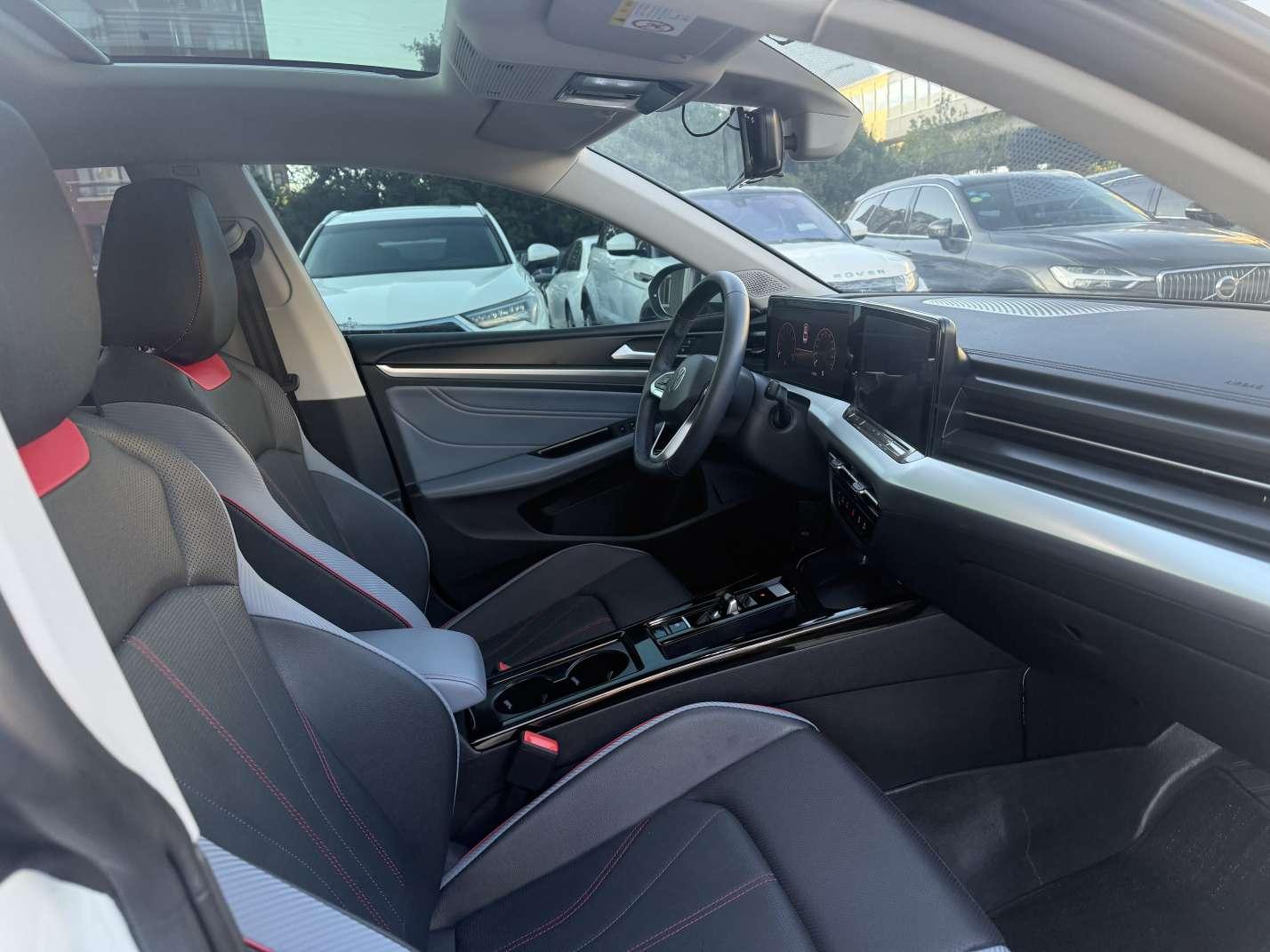 Volkswagen Lamando 2024 thumb 11