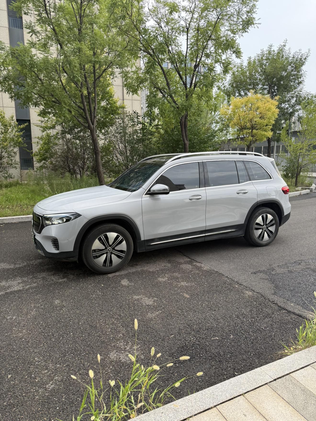 Mercedes-Benz EQB 2023 thumb 4