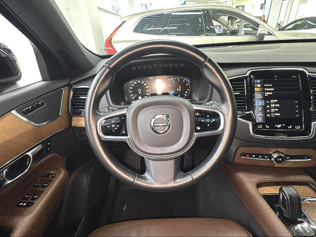 Volvo XC90 2021 thumb 7