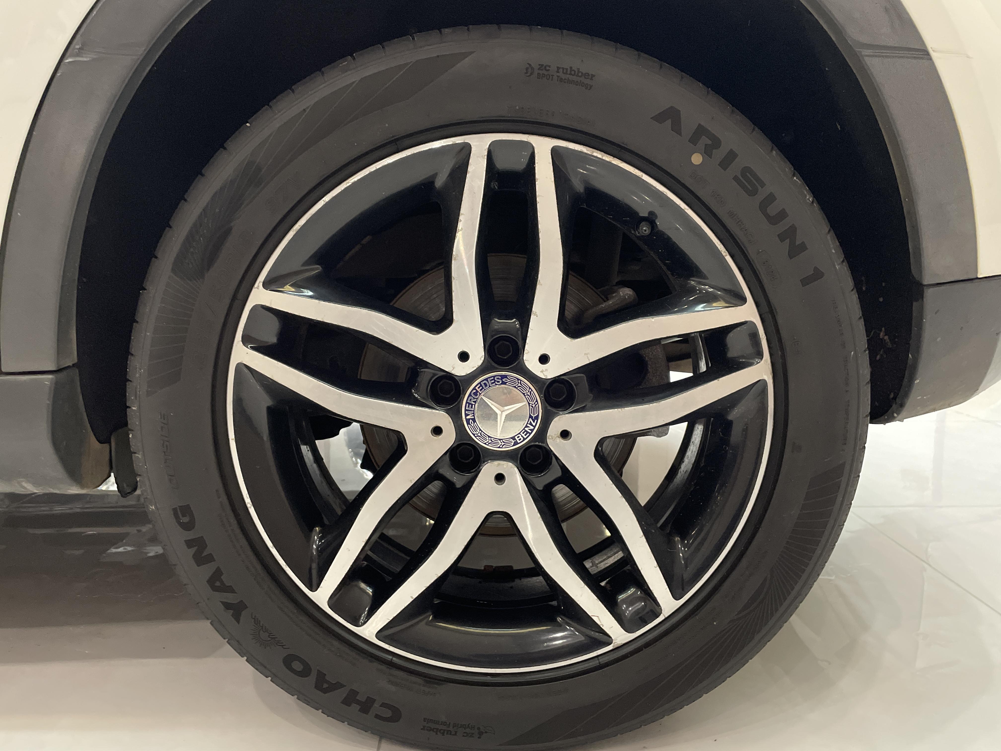Mercedes-Benz GLA 2016 thumb 5