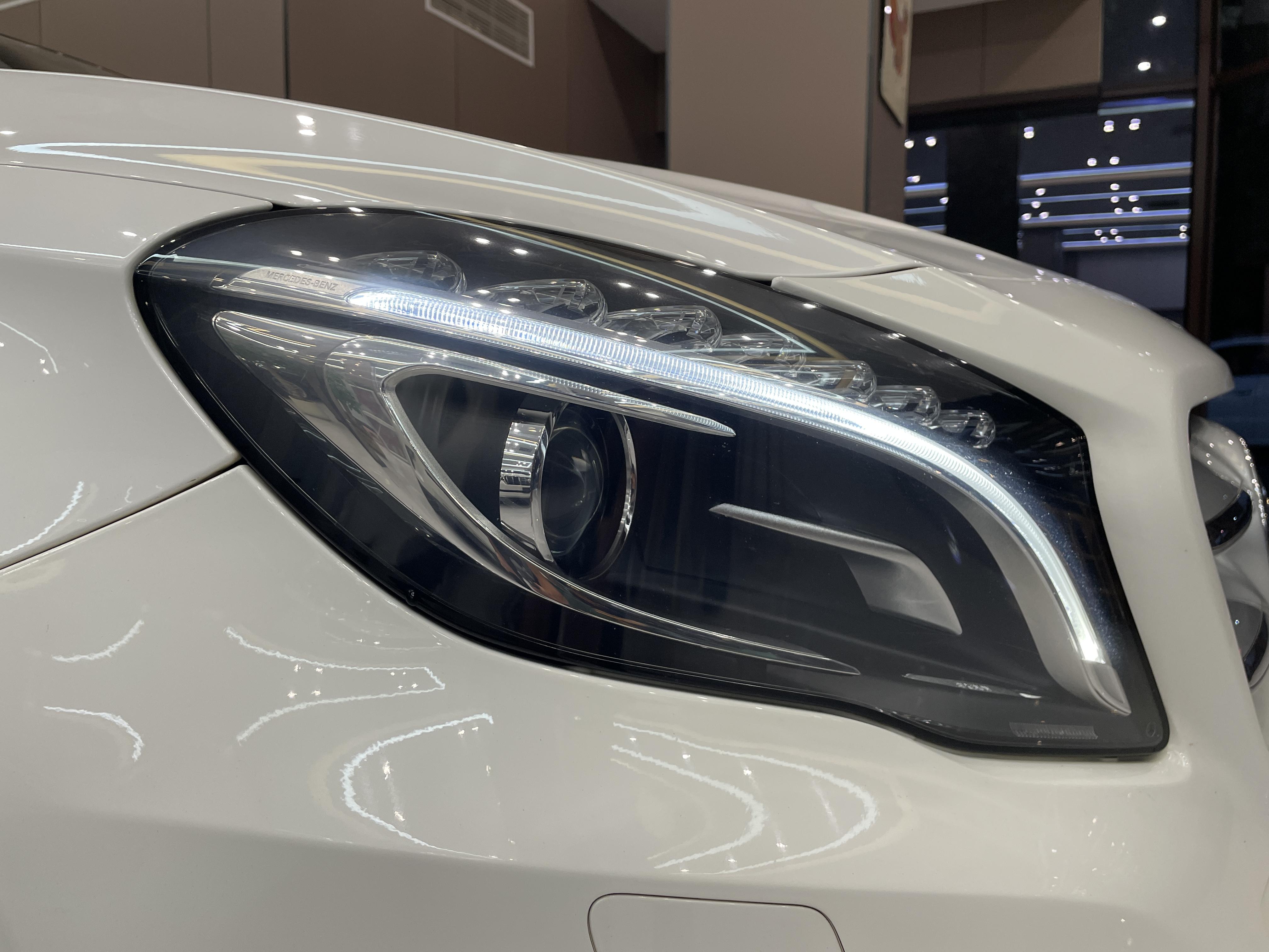 Mercedes-Benz GLA 2016 thumb 8