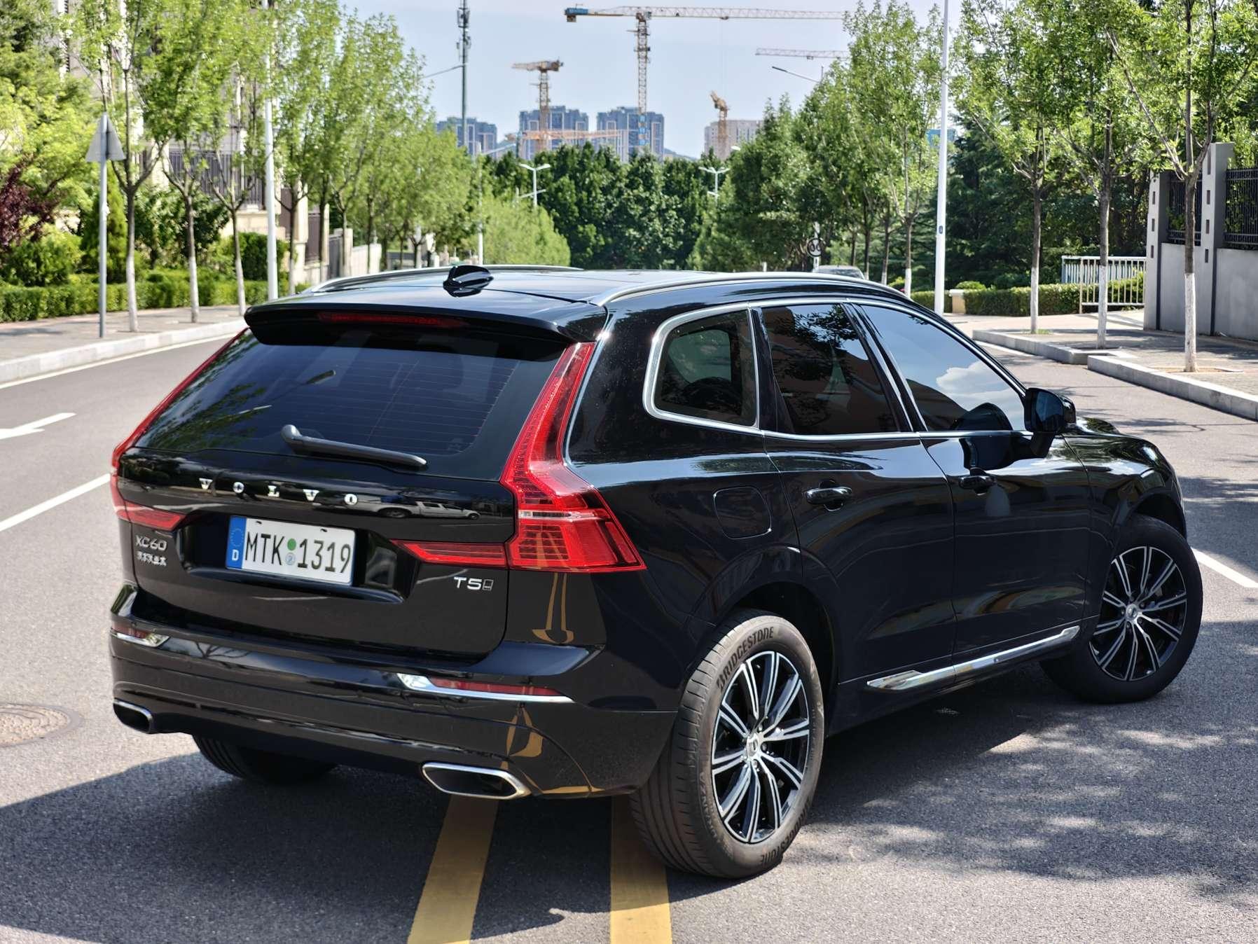 Volvo XC60 2021 thumb 9