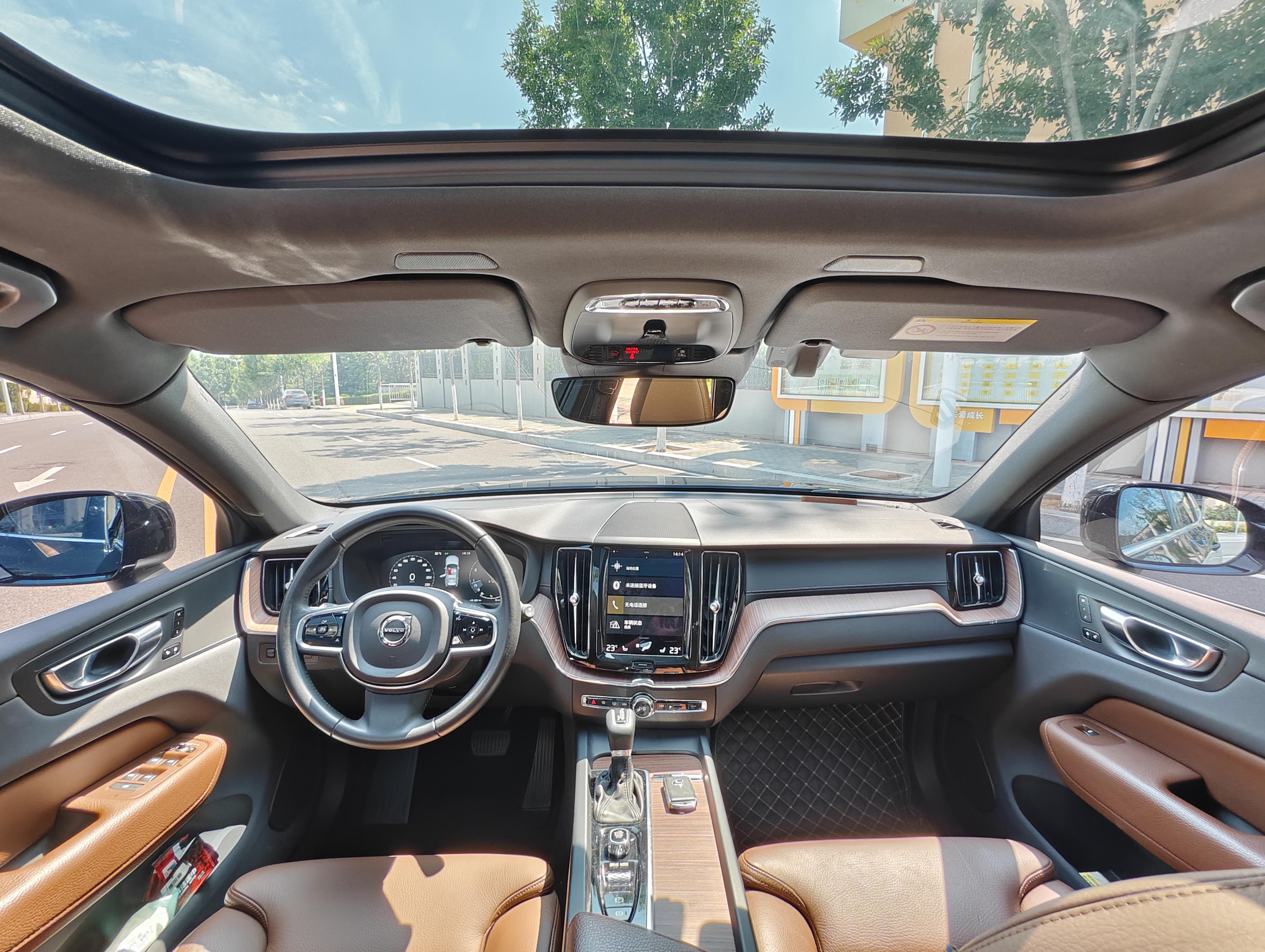 Volvo XC60 2021 thumb 10