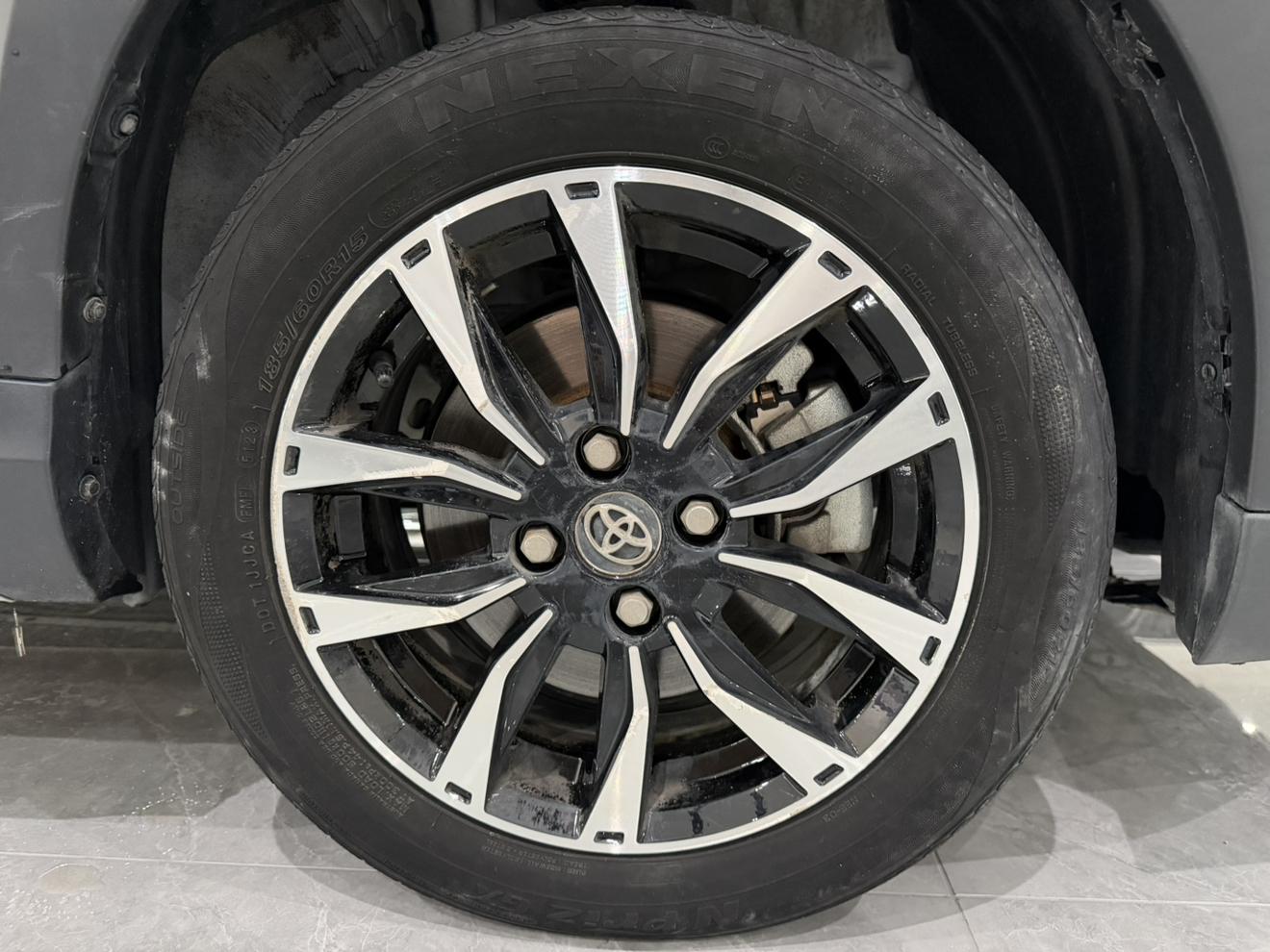 Toyota Yaris 2022 thumb 5