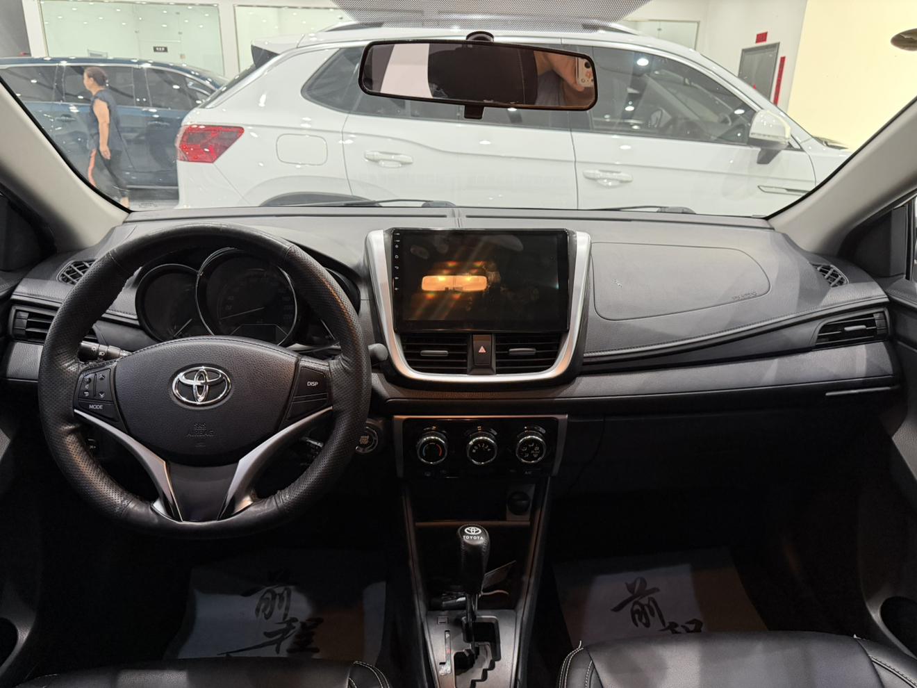 Toyota Yaris 2022 thumb 9