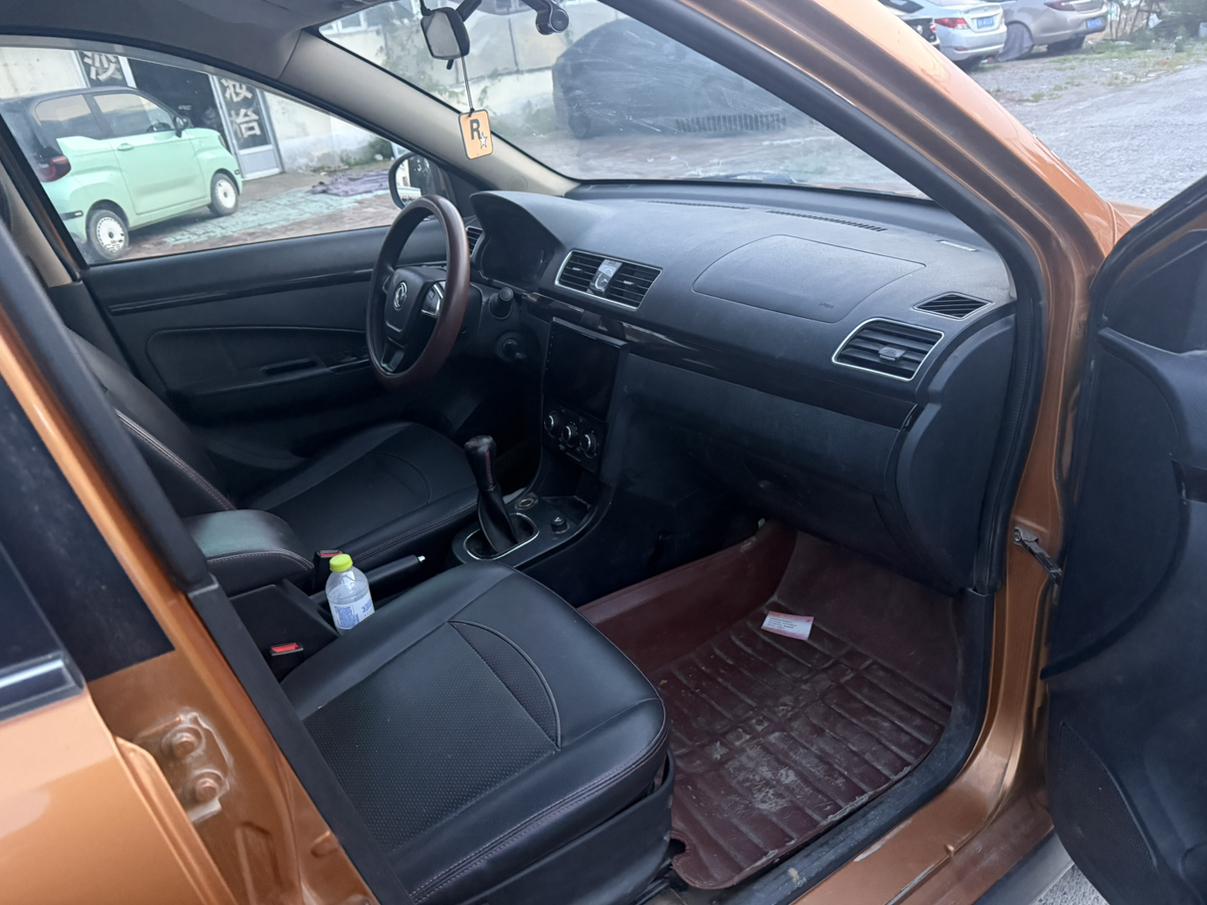 Dongfeng Fengon 360 2015 thumb 5