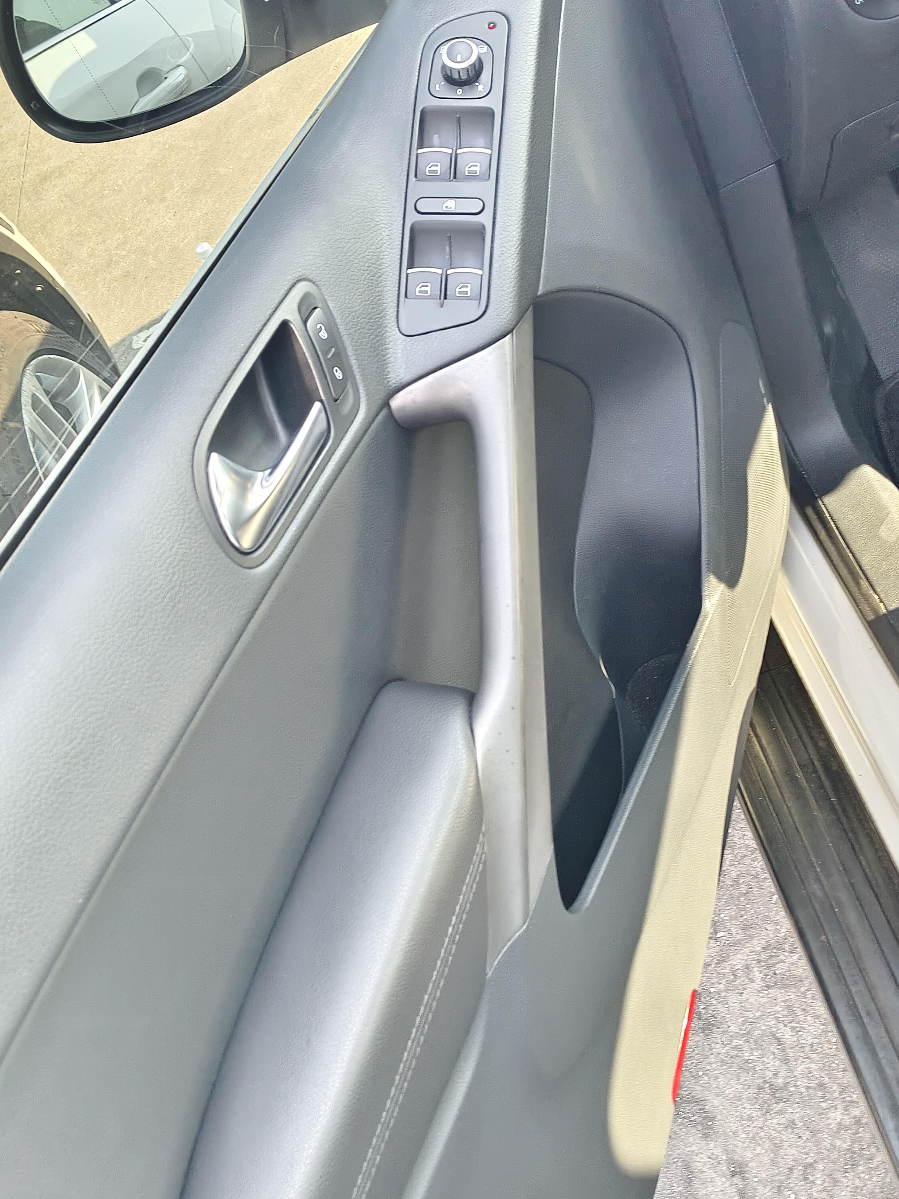 Volkswagen Tiguan 2012 thumb 8