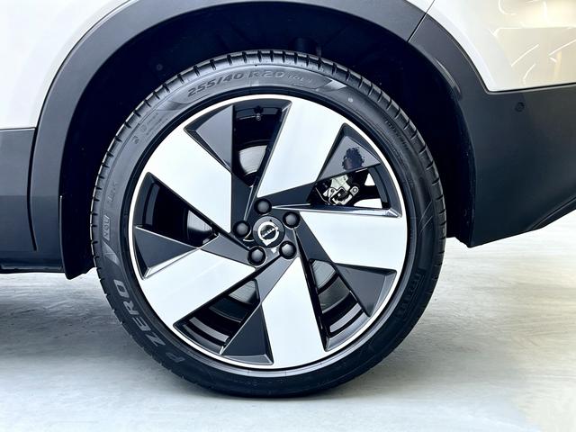 Volvo XC40 2023 thumb 7