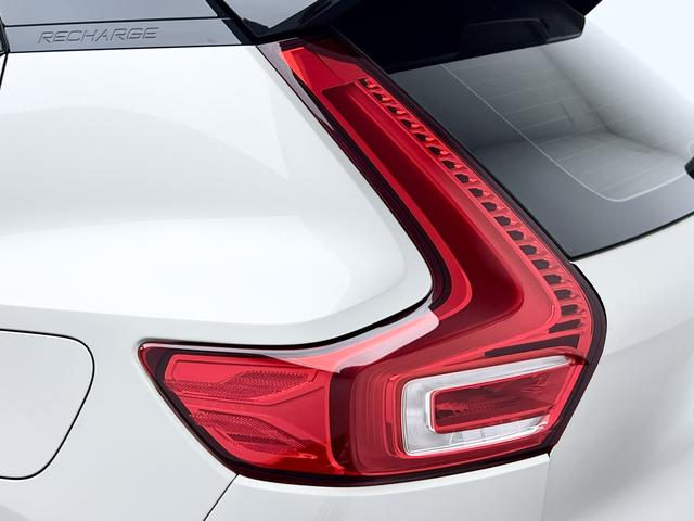 Volvo XC40 2023 thumb 11