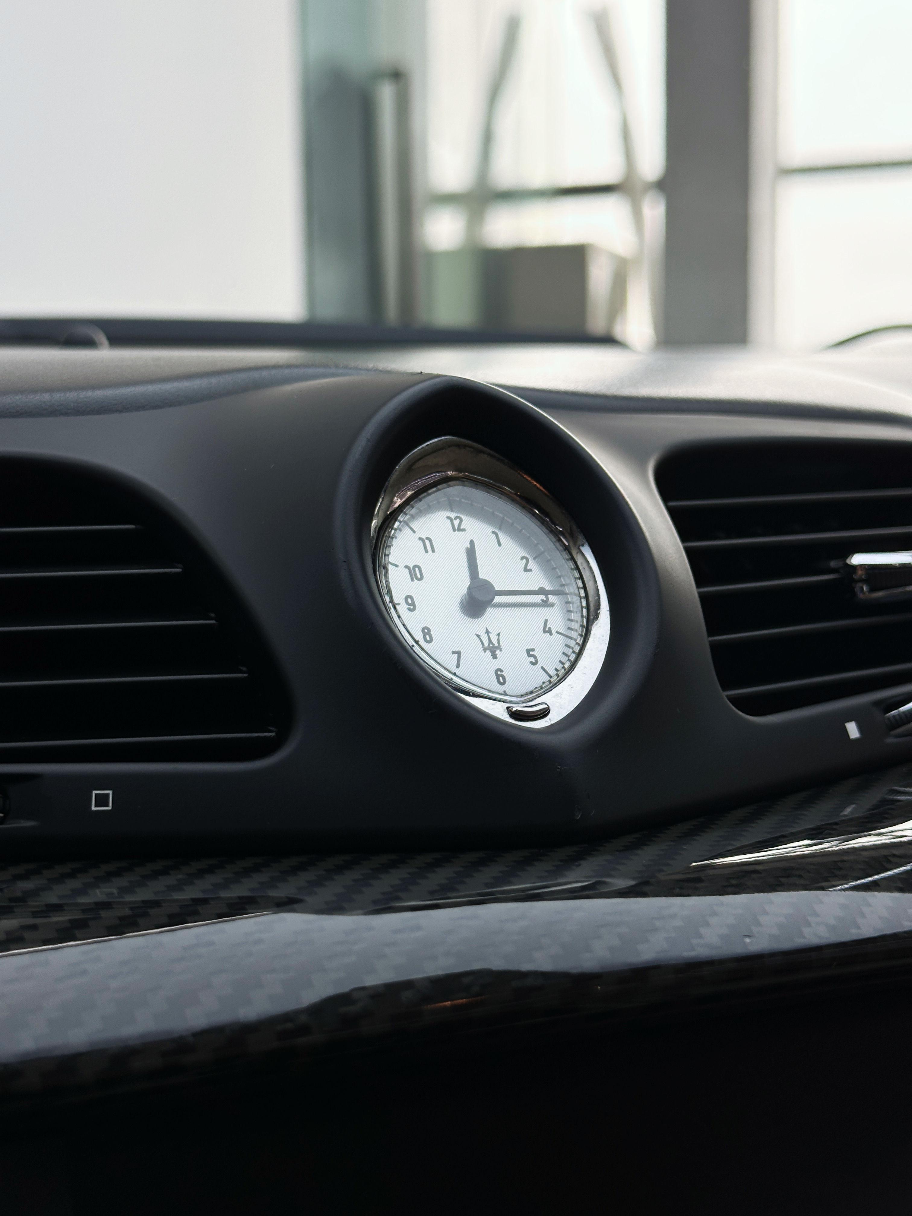 Maserati GranTurismo 2015 thumb 11