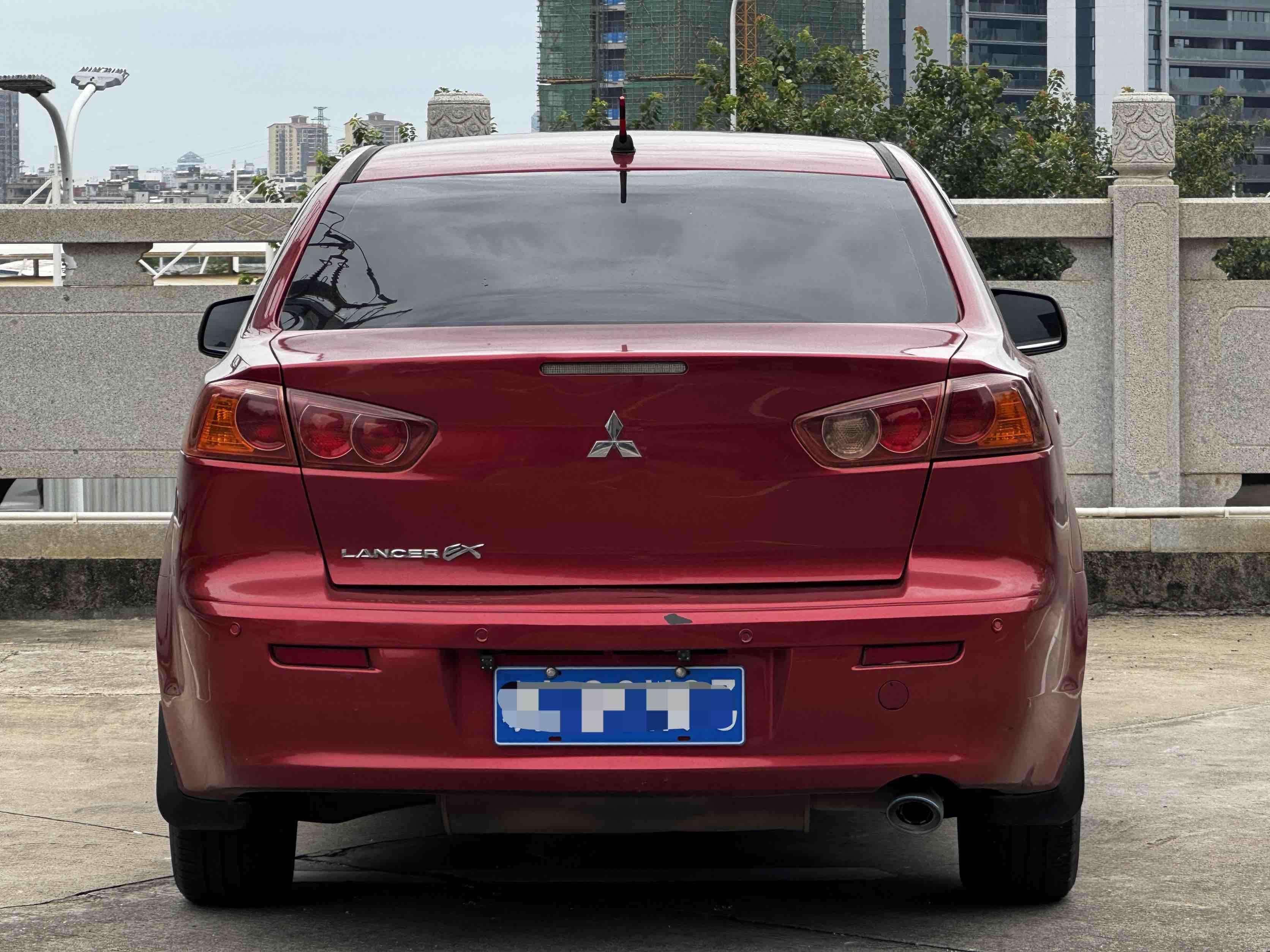 Mitsubishi Yi Shen 2012 thumb 12