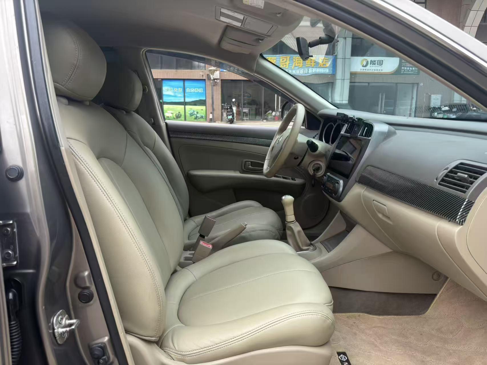 Nissan Sylphy 2012 thumb 5