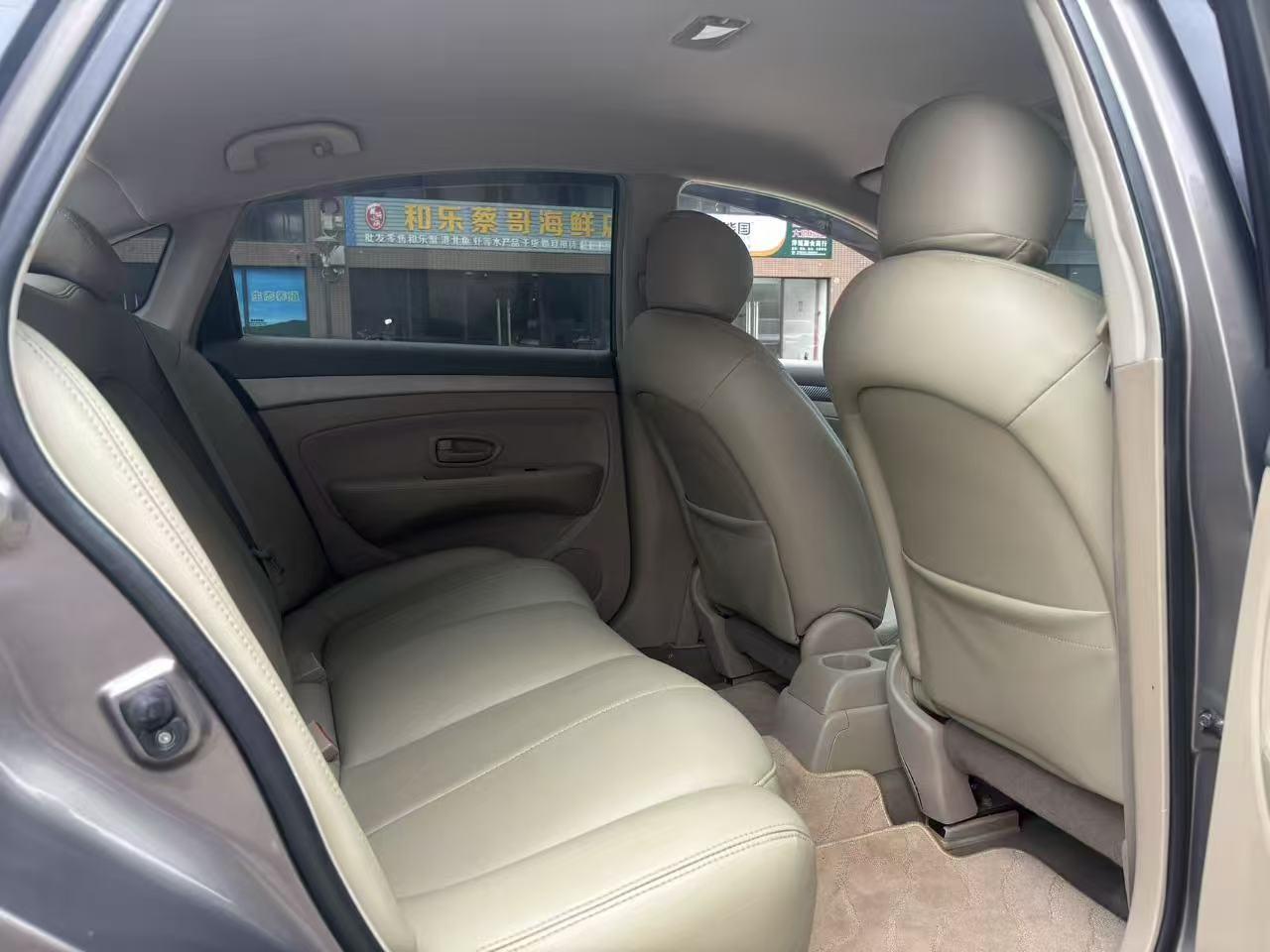 Nissan Sylphy 2012 thumb 7