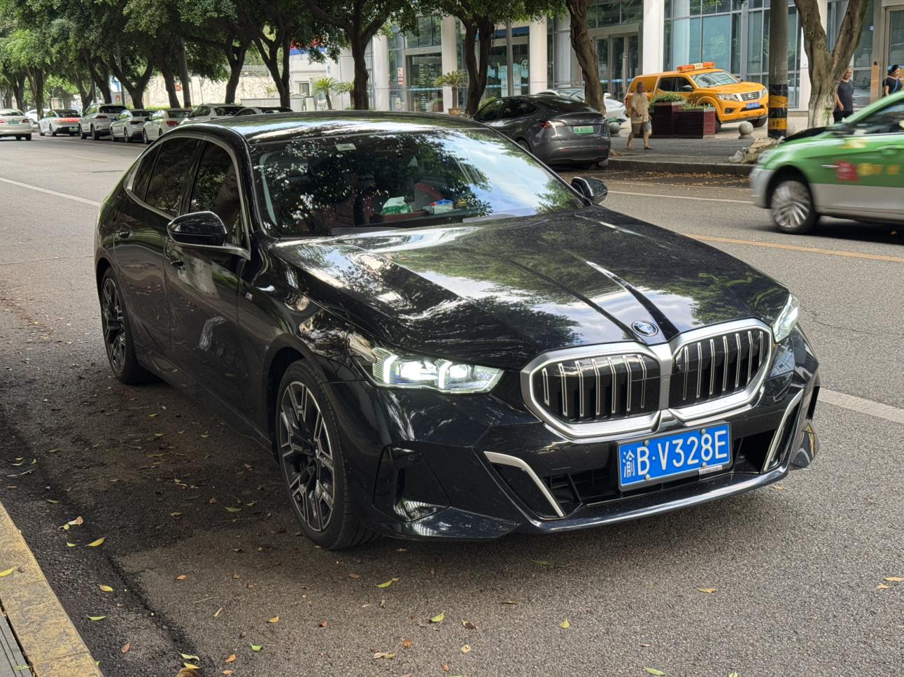 BMW 5 серии 2024 thumb 11