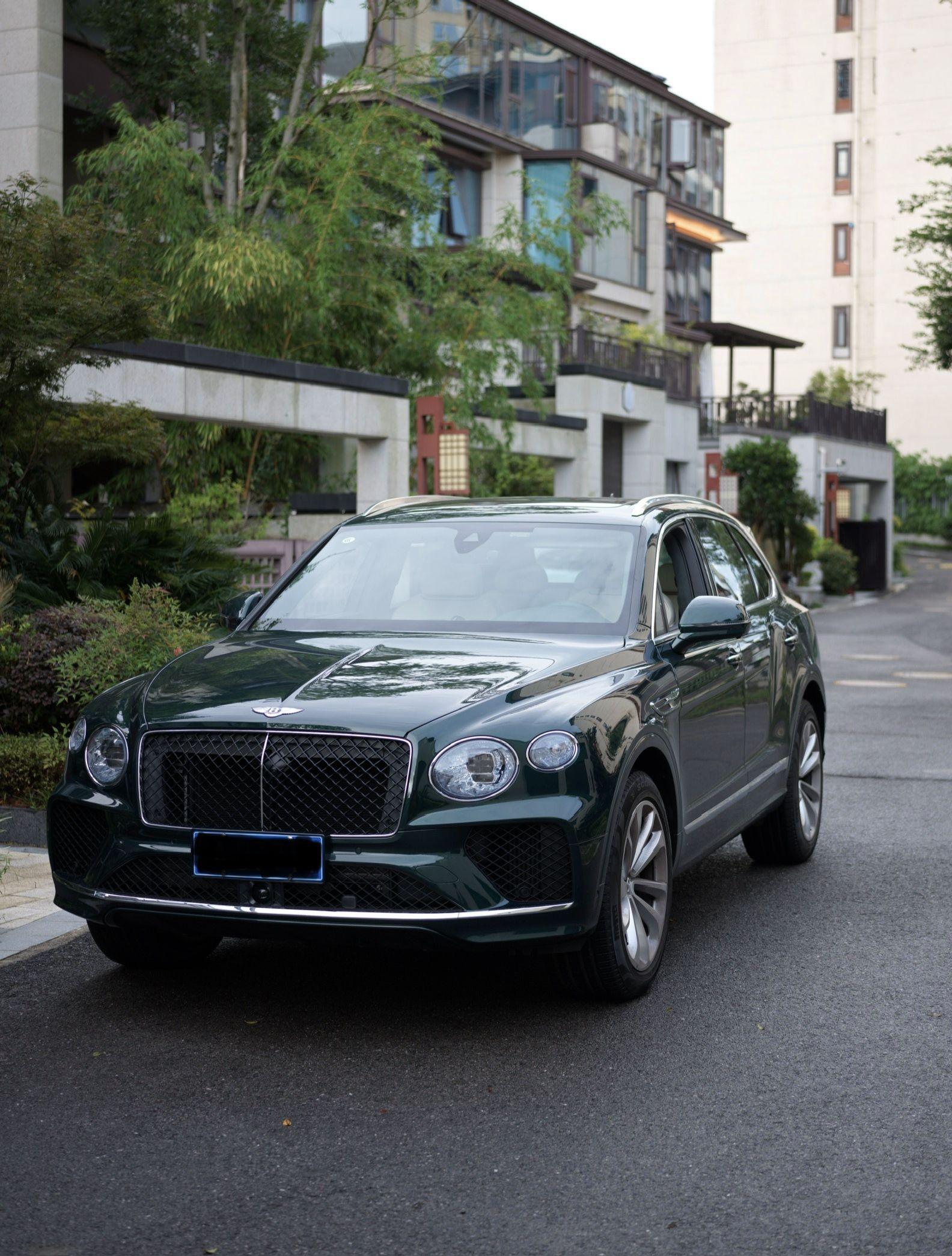Bentley Tian Yue 2024 thumb 6
