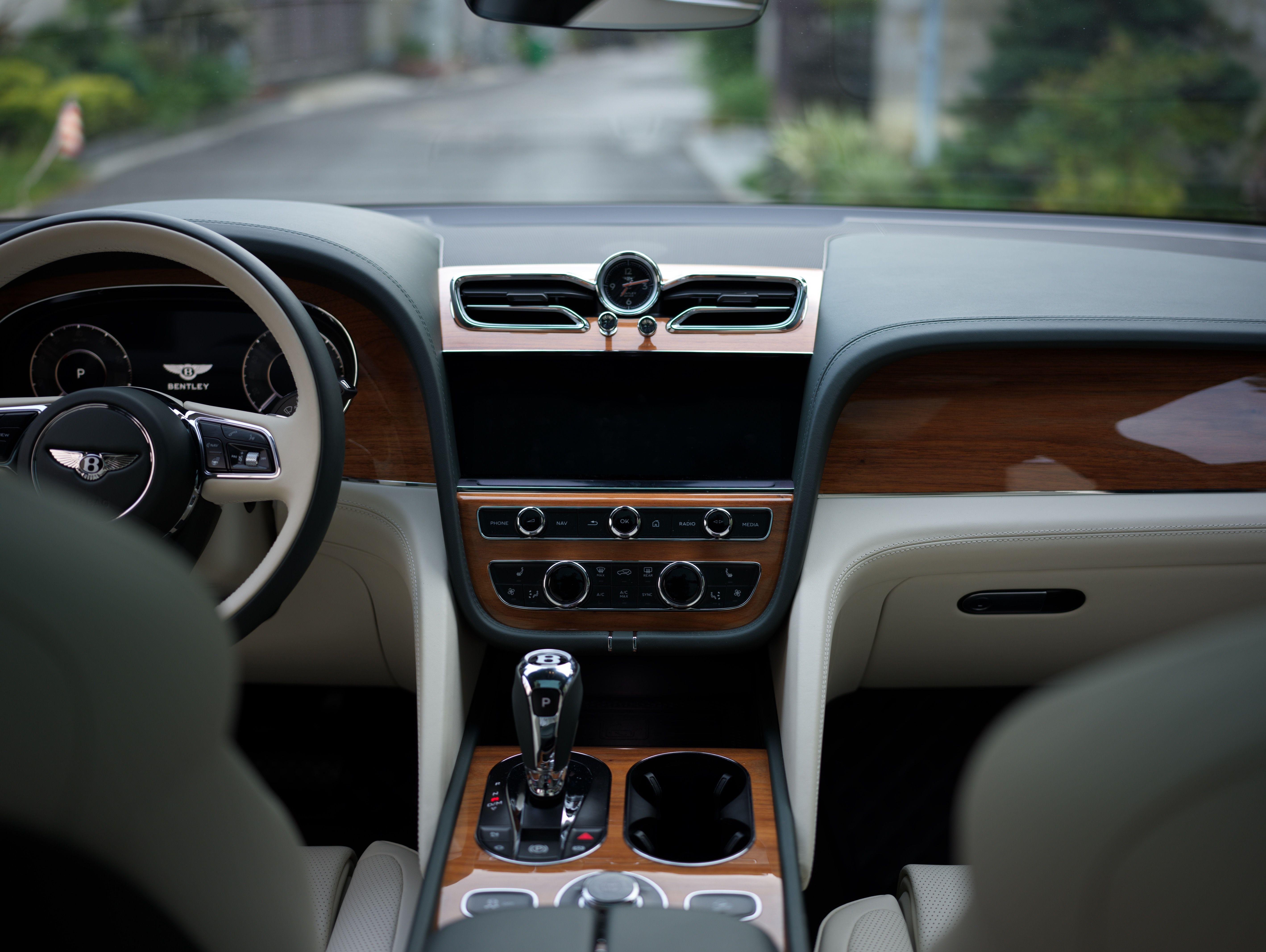 Bentley Tian Yue 2024 thumb 7