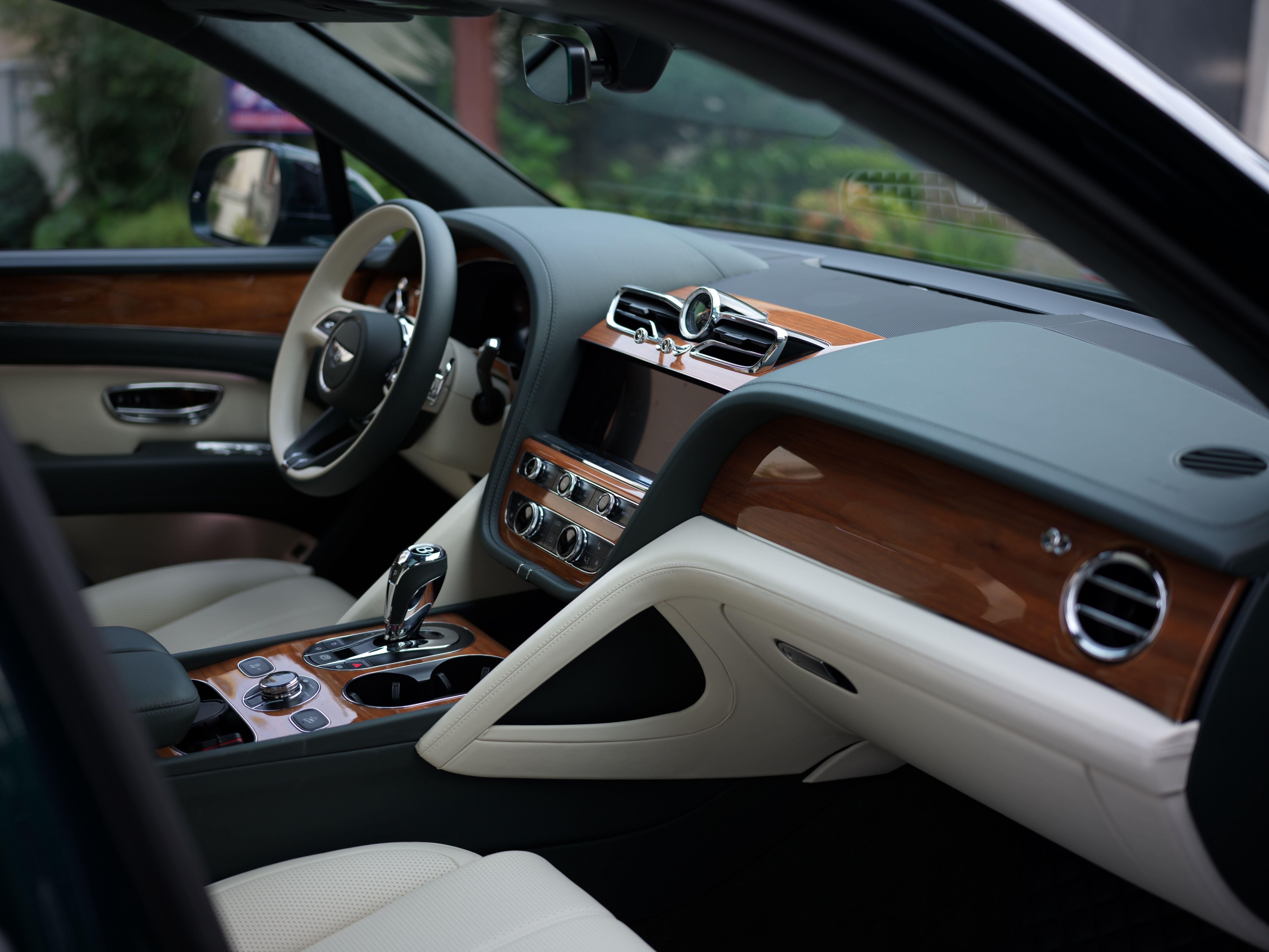 Bentley Tian Yue 2024 thumb 12