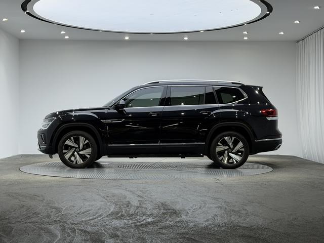 Volkswagen Teramont 2023 thumb 2