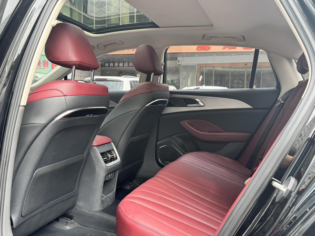 Hongqi H5 2023 thumb 11
