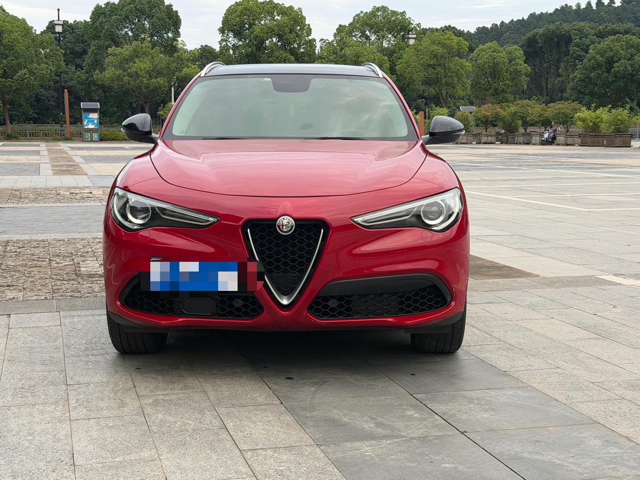 Alfa Romeo Stelvio 2017 thumb 10