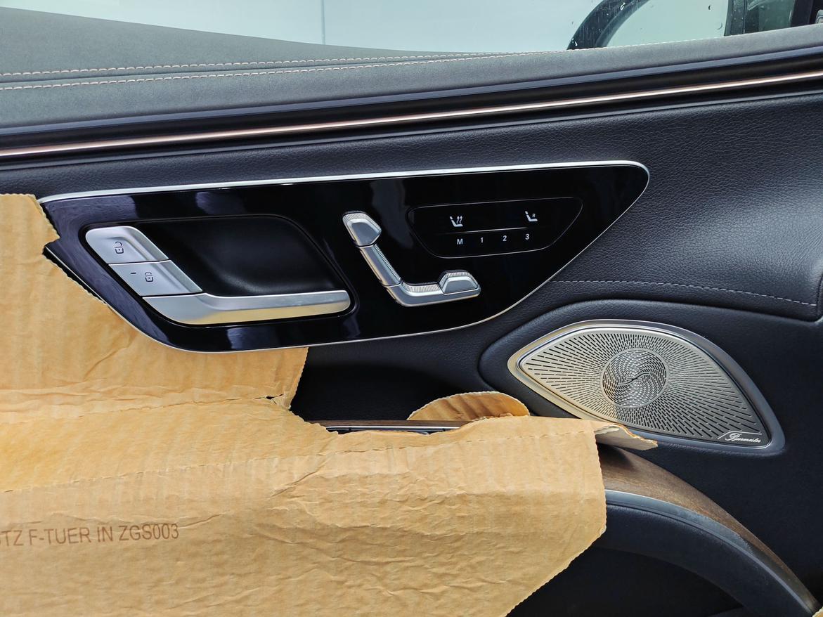 Mercedes-Benz EQS 2023 thumb 6