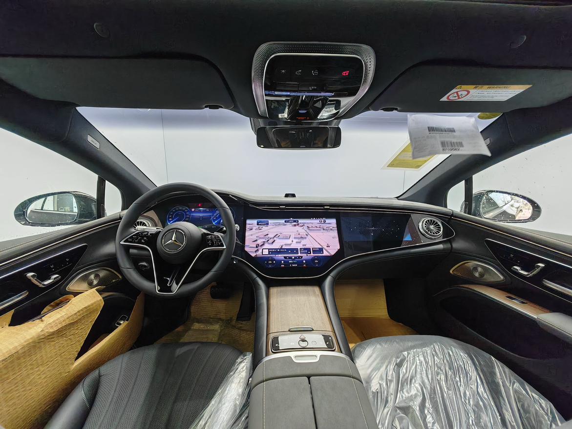 Mercedes-Benz EQS 2023 thumb 10