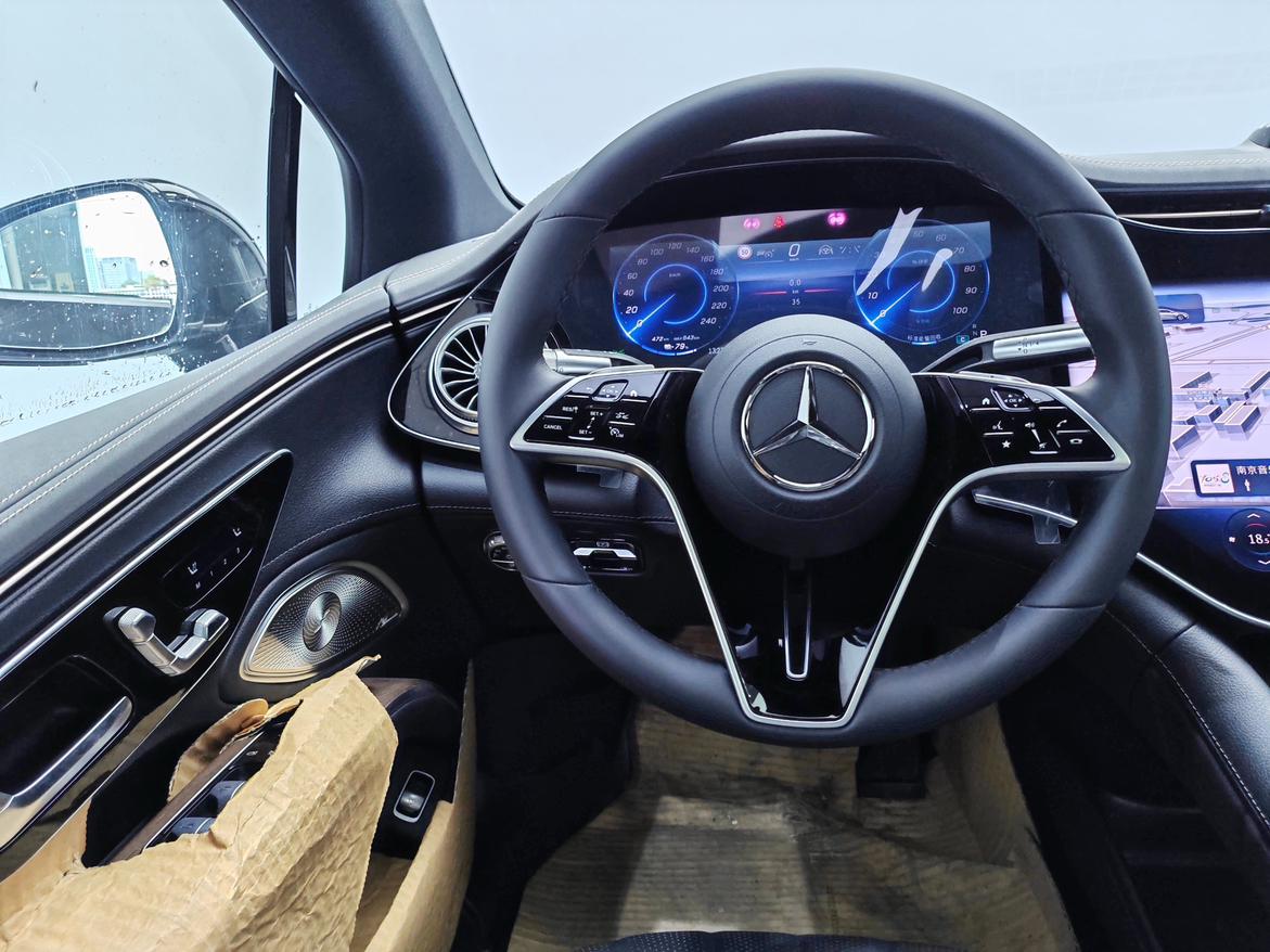 Mercedes-Benz EQS 2023 thumb 12
