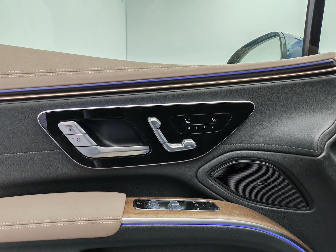 Mercedes-Benz EQS 2023 thumb 6
