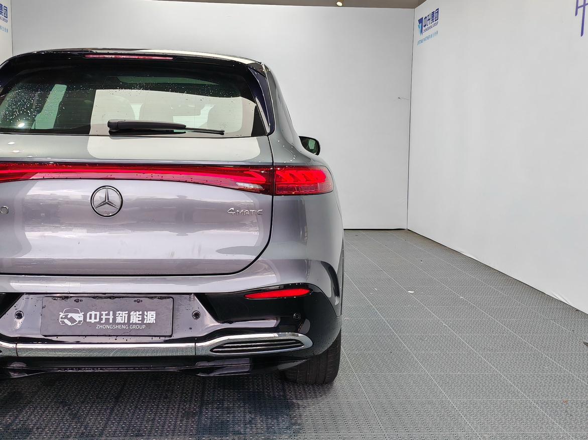 Mercedes-Benz EQS SUV 2023 thumb 9