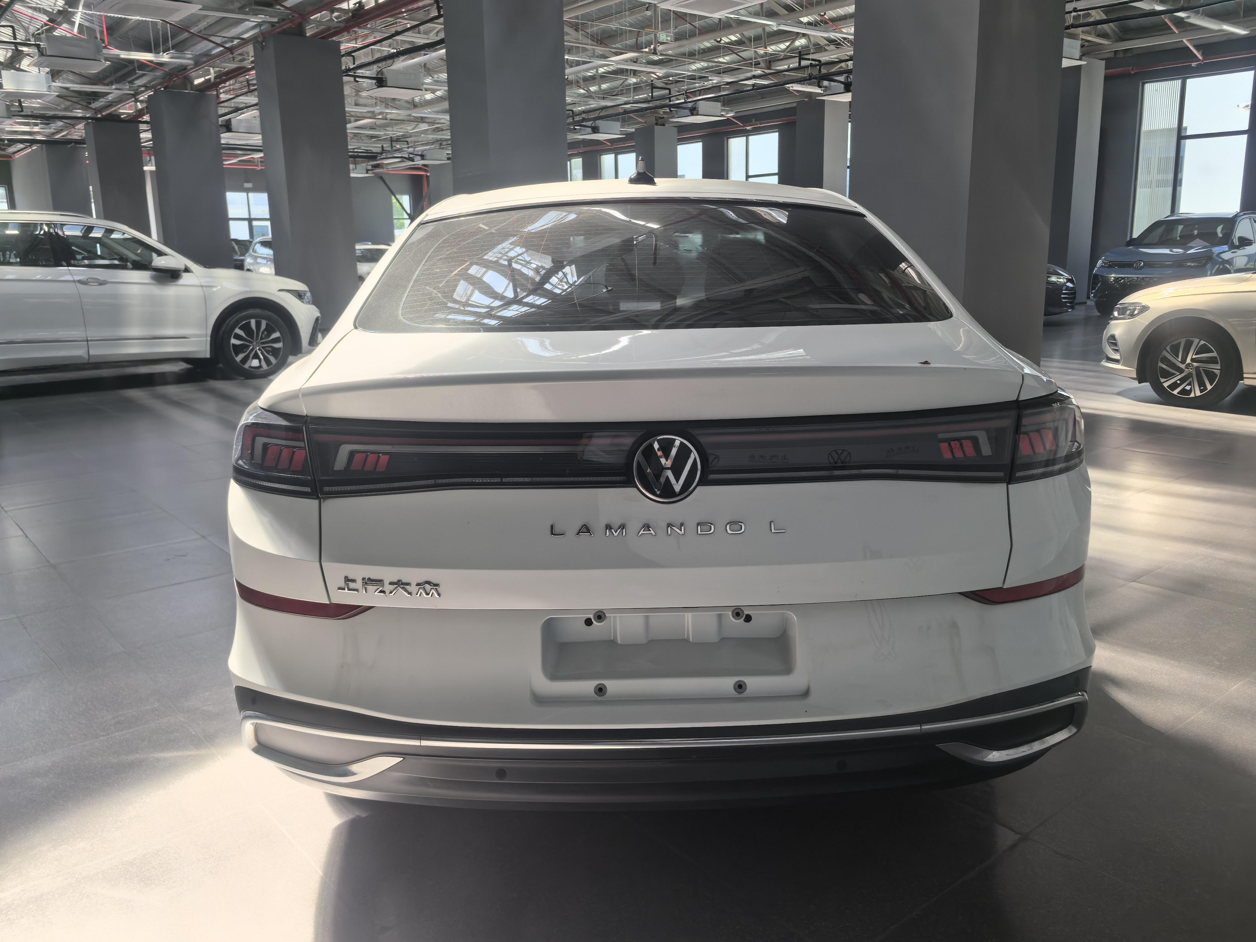 Volkswagen Lamando 2025 thumb 2