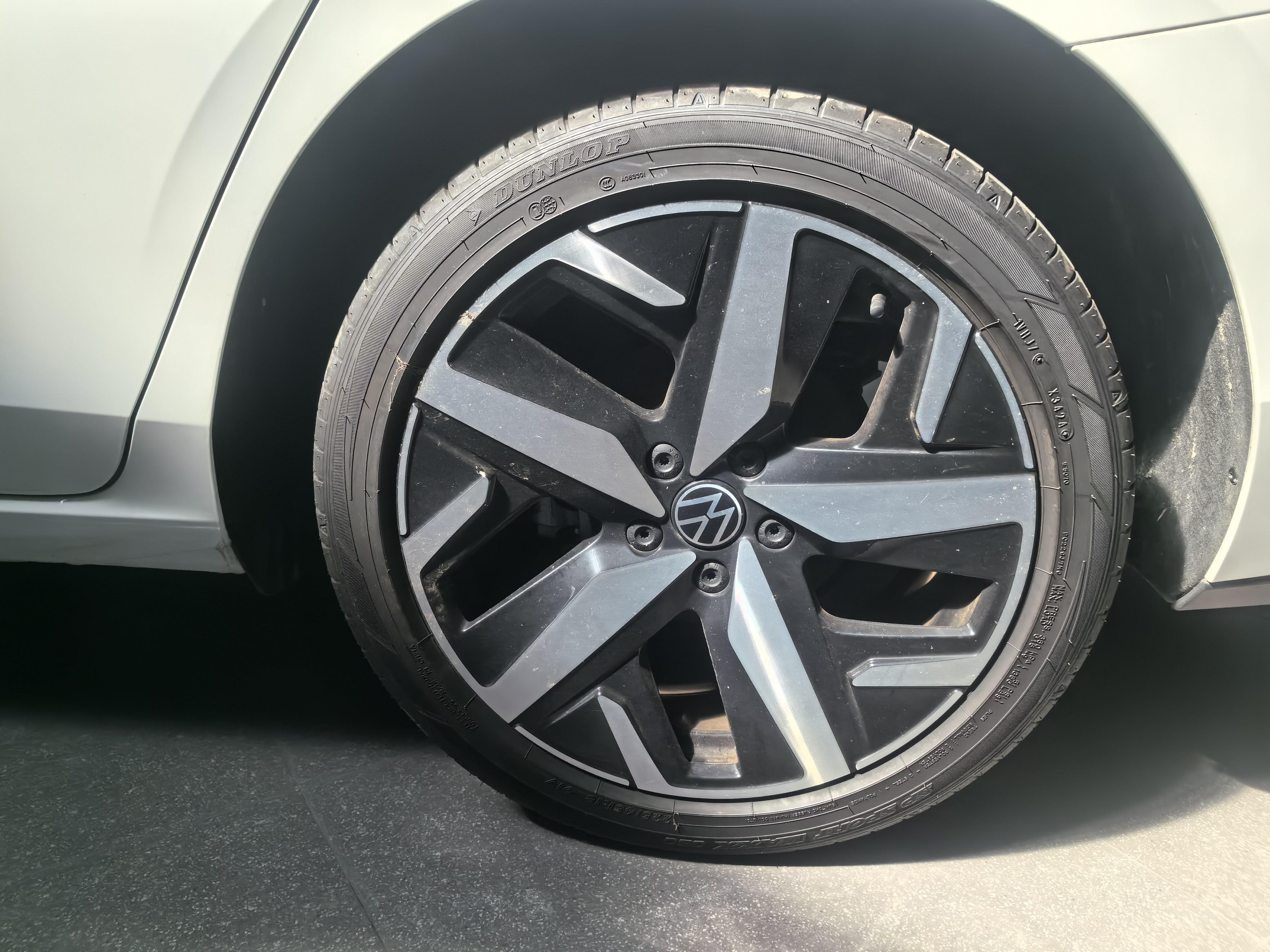 Volkswagen Lamando 2025 thumb 3