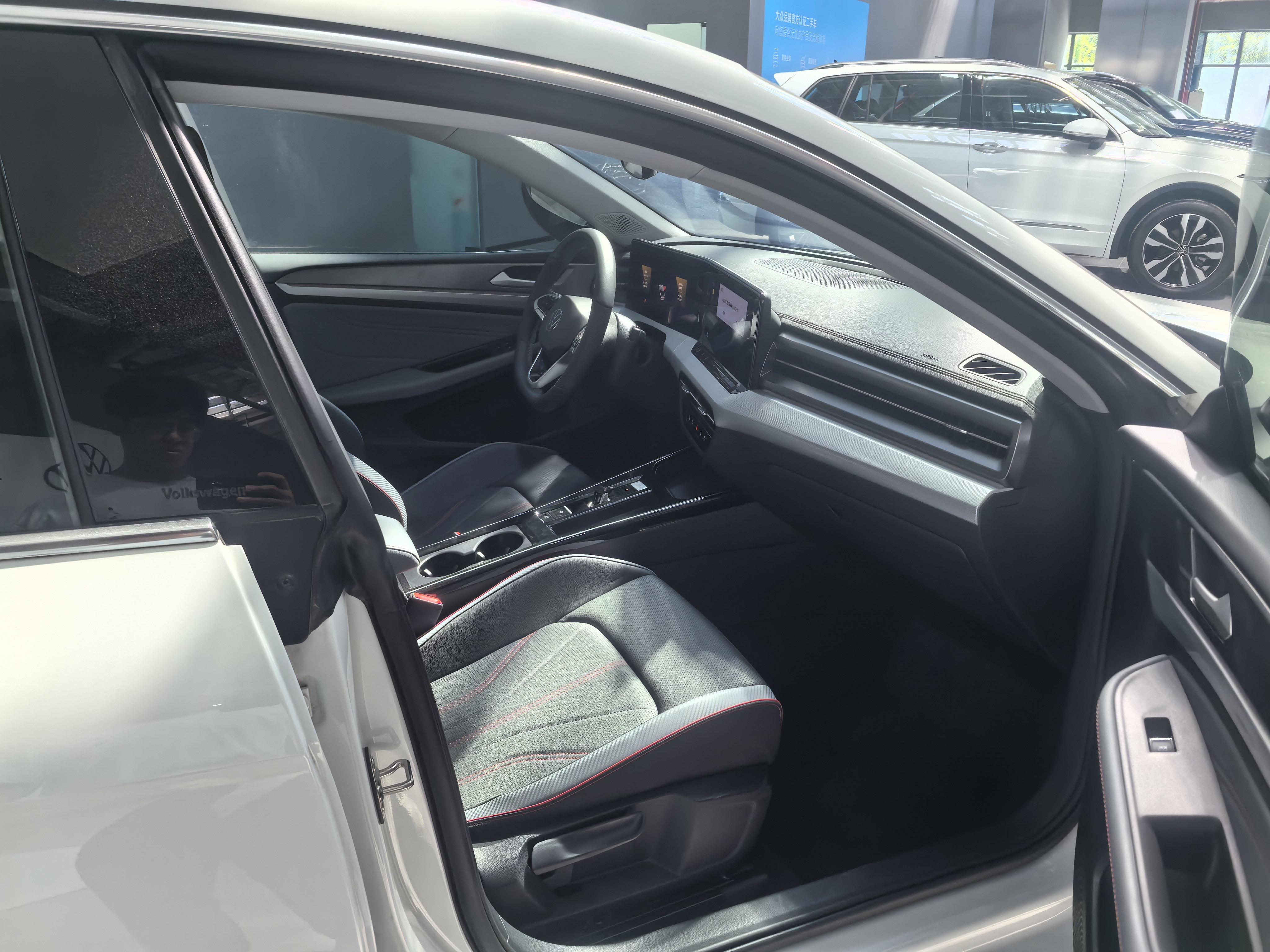 Volkswagen Lamando 2025 thumb 7